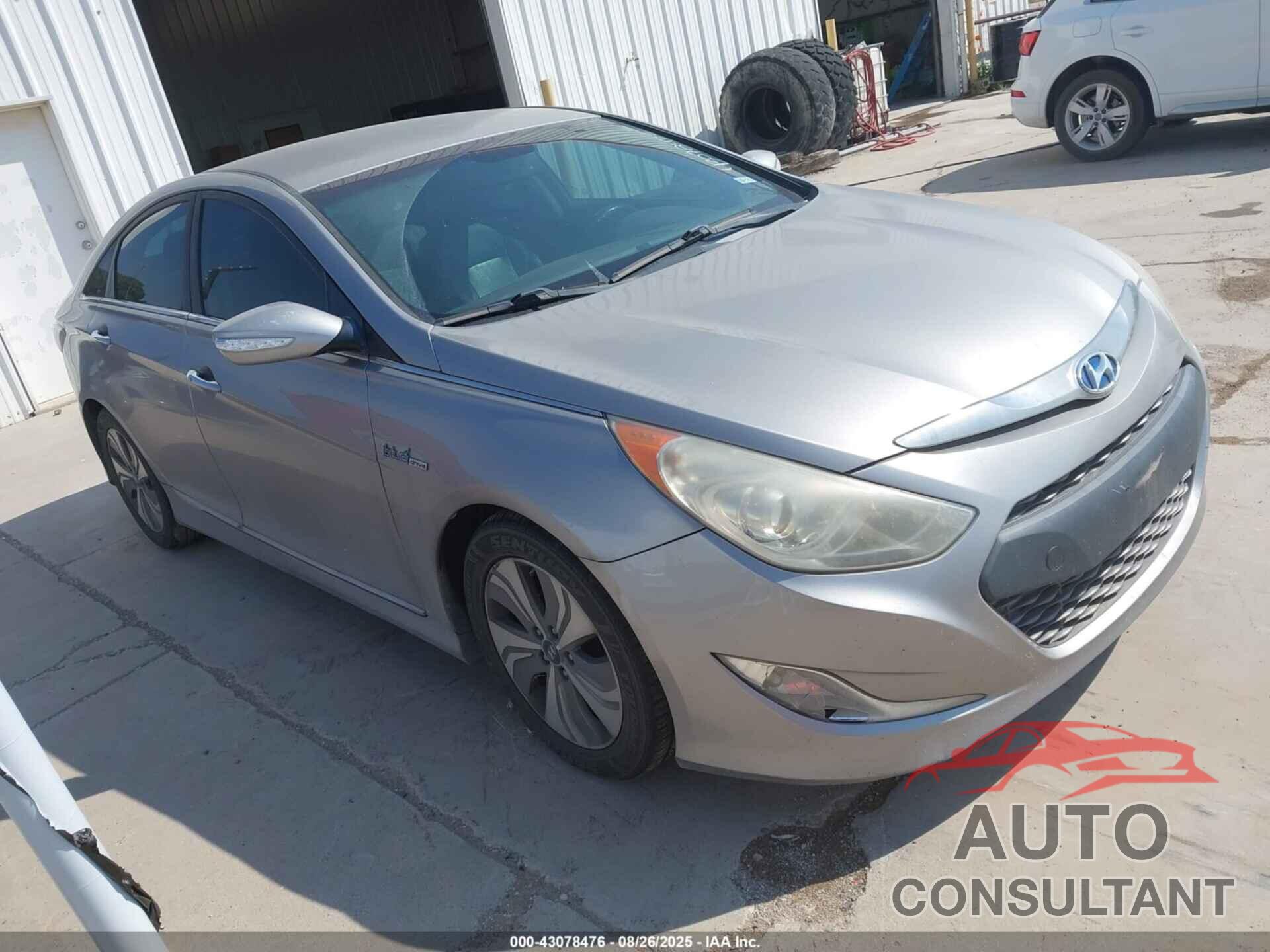 HYUNDAI SONATA HYBRID 2013 - KMHEC4A45DA088626
