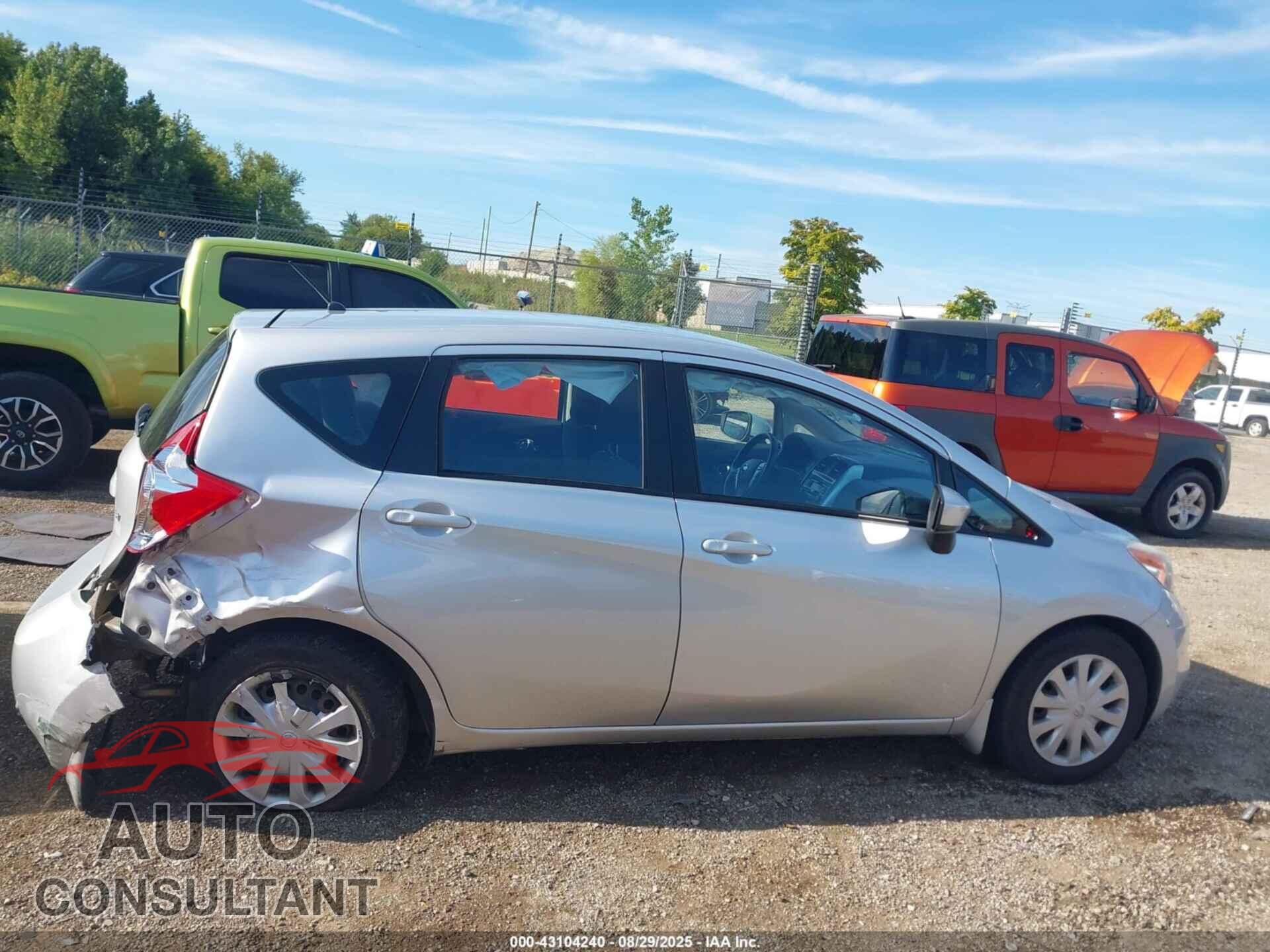NISSAN VERSA NOTE 2015 - 3N1CE2CP0FL358409