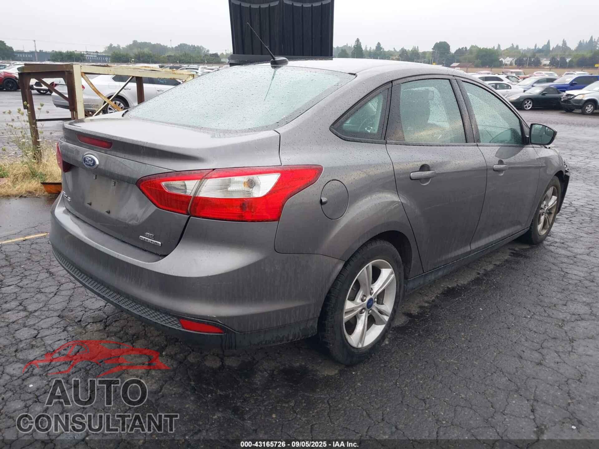 FORD FOCUS 2014 - 1FADP3F23EL324739