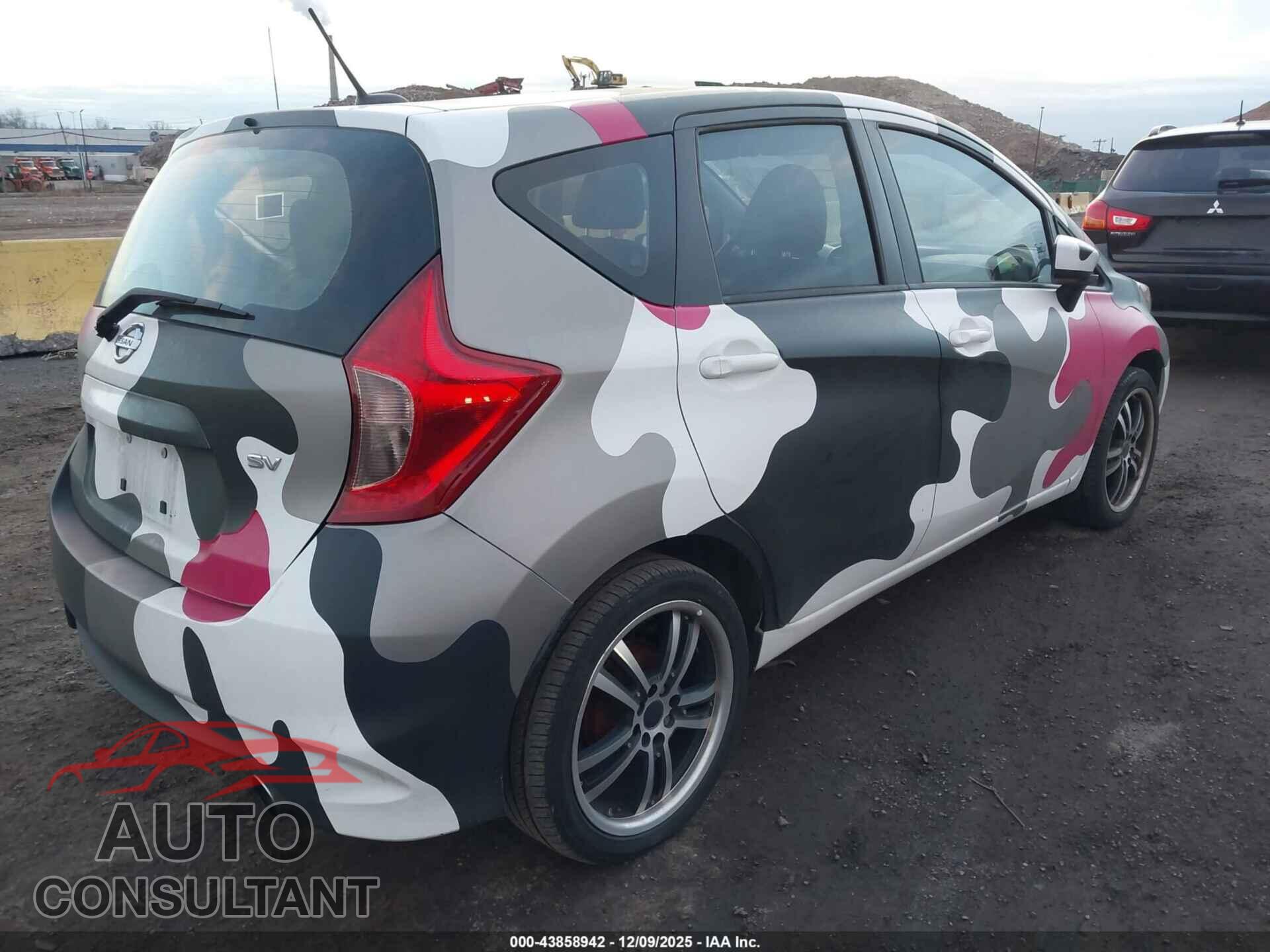 NISSAN VERSA NOTE 2017 - 3N1CE2CP3HL361596
