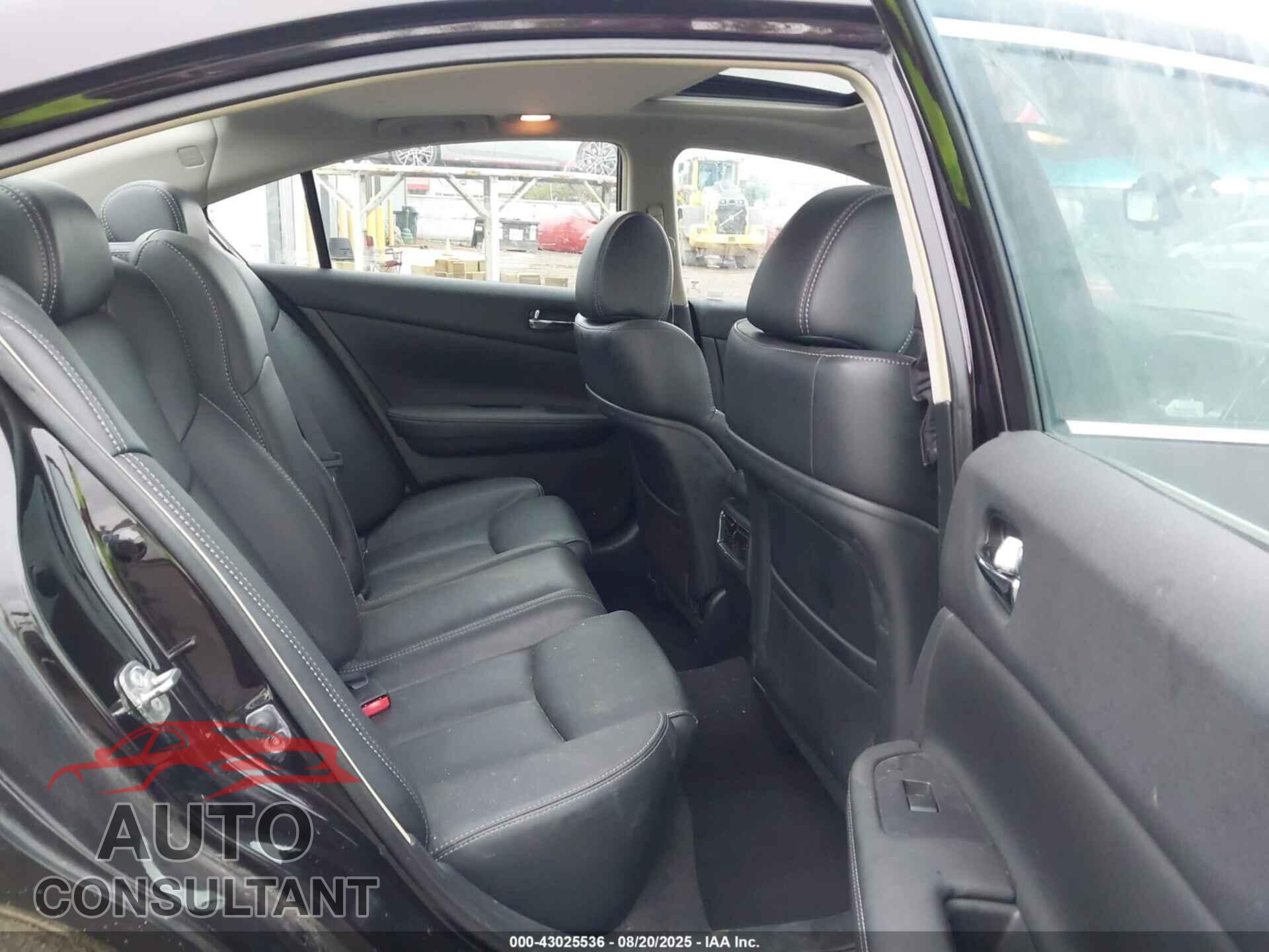 NISSAN MAXIMA 2011 - 1N4AA5AP8BC837175