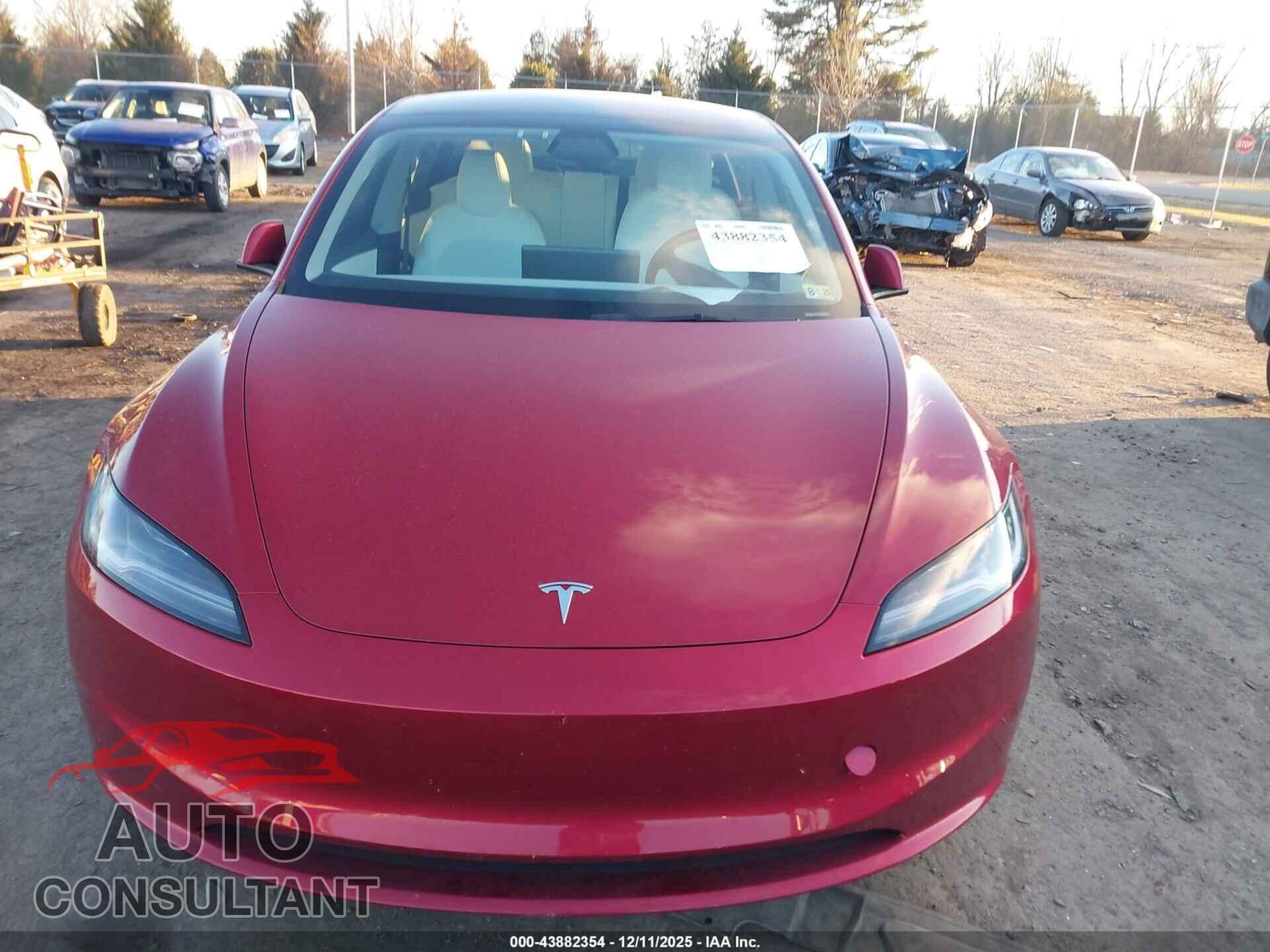 TESLA MODEL 3 2024 - 5YJ3E1EB5RF821303