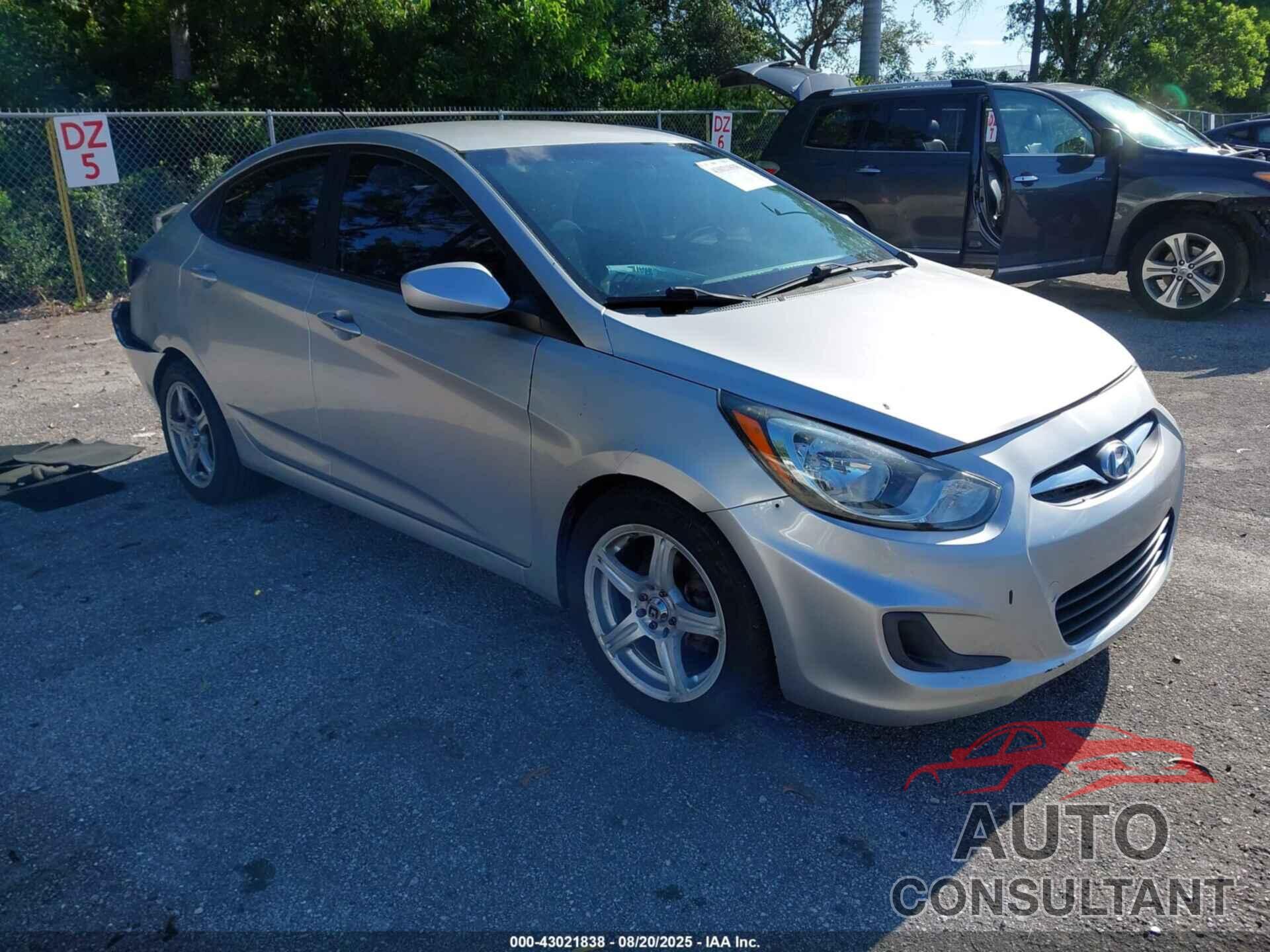 HYUNDAI ACCENT 2012 - KMHCT4AE4CU261551