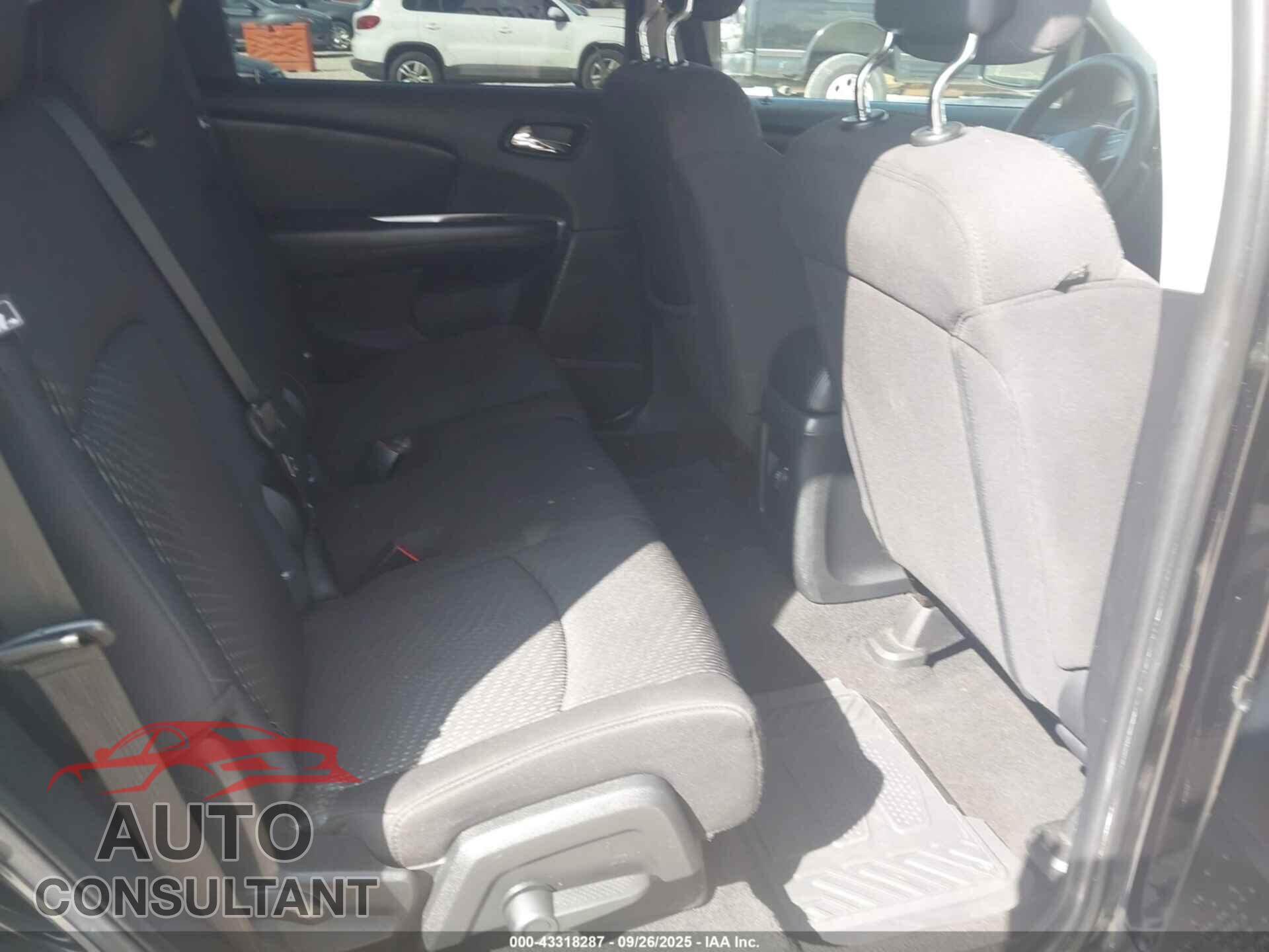 DODGE JOURNEY 2012 - 3C4PDCAB7CT297229
