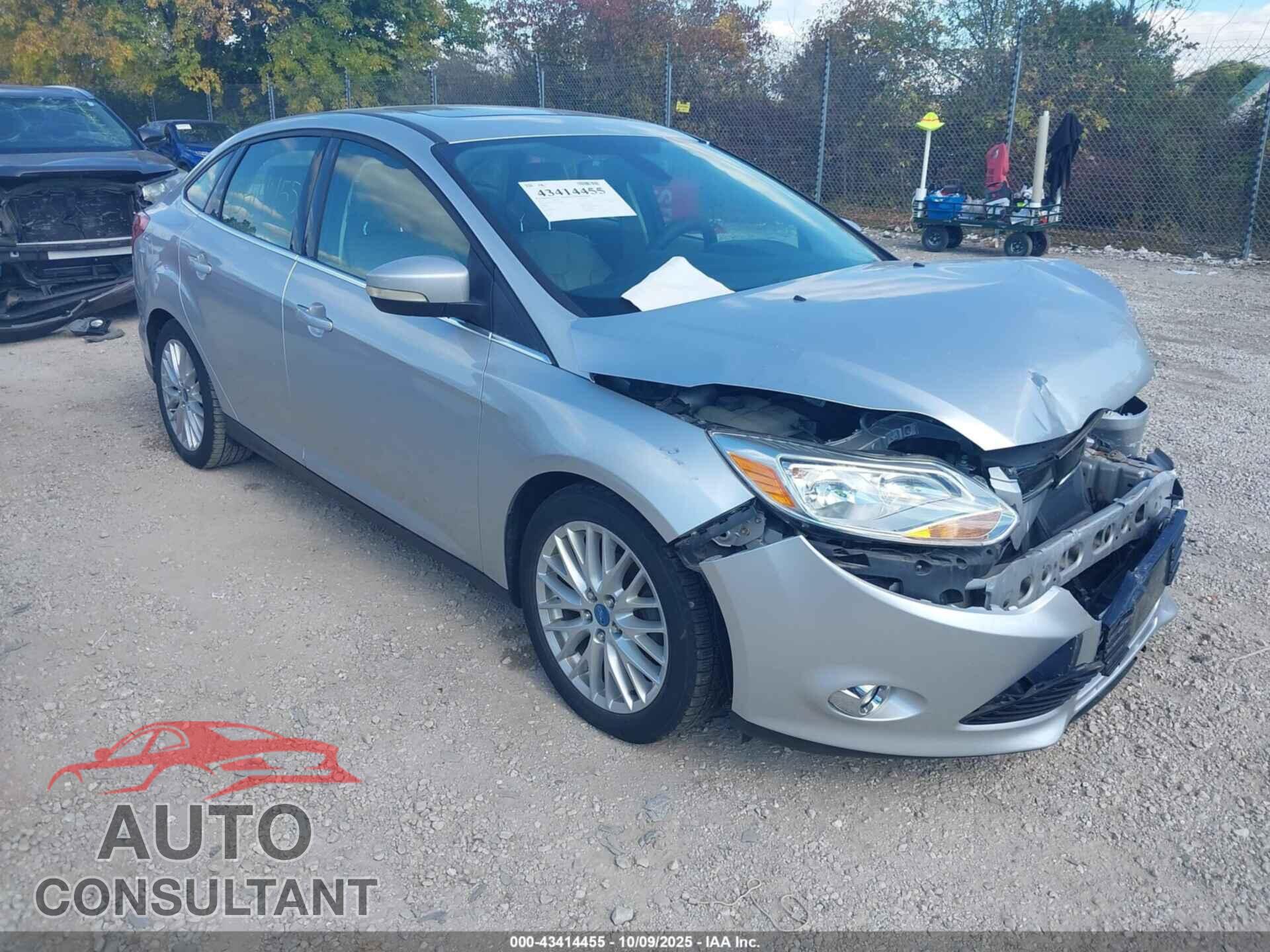 FORD FOCUS 2012 - 1FAHP3H21CL293504