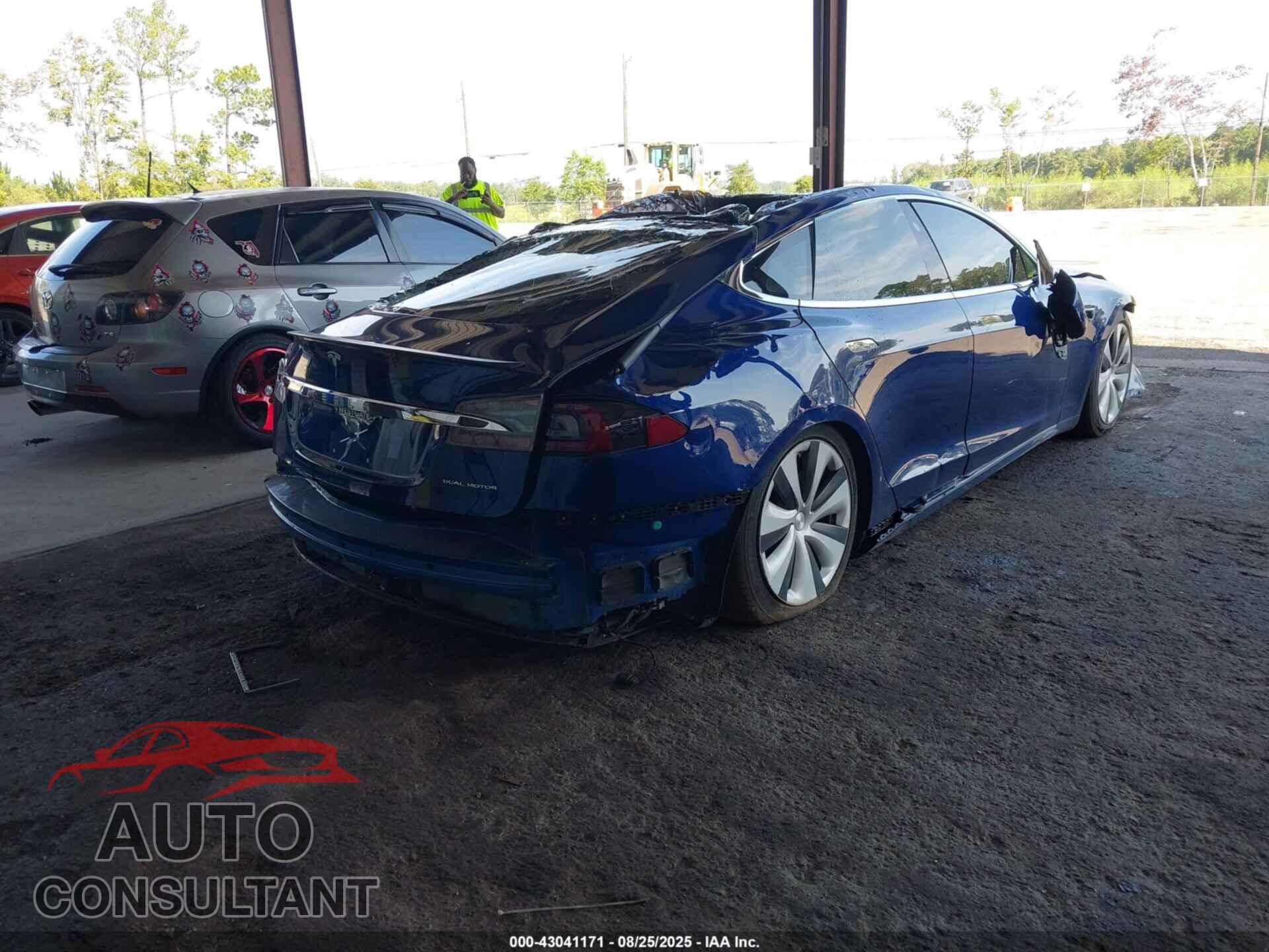 TESLA MODEL S 2020 - 5YJSA1E40LF397321