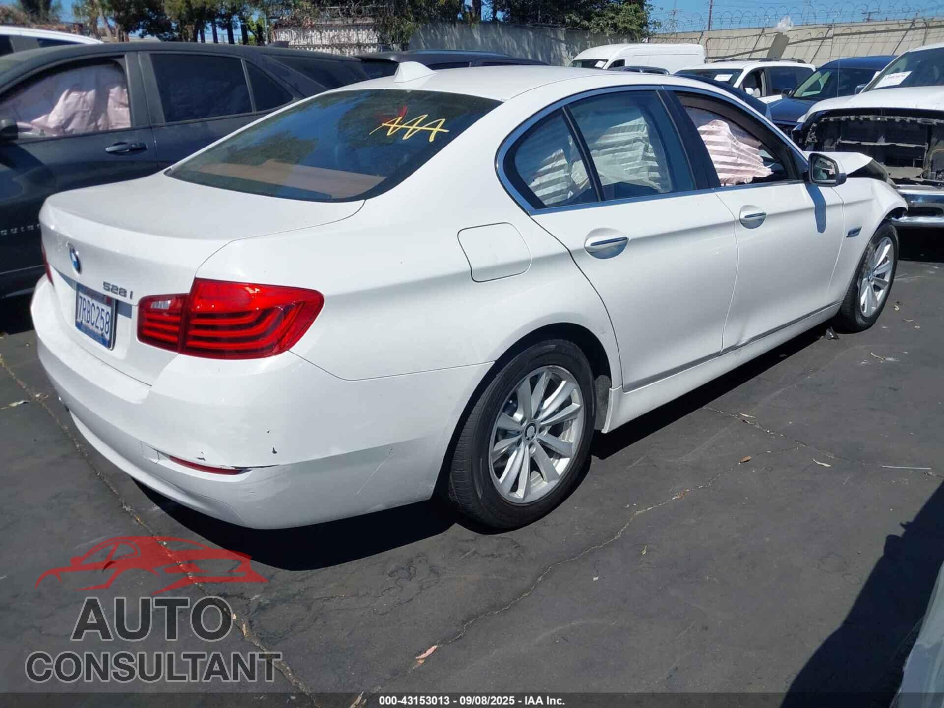 BMW 528I 2014 - WBA5A5C58ED505143