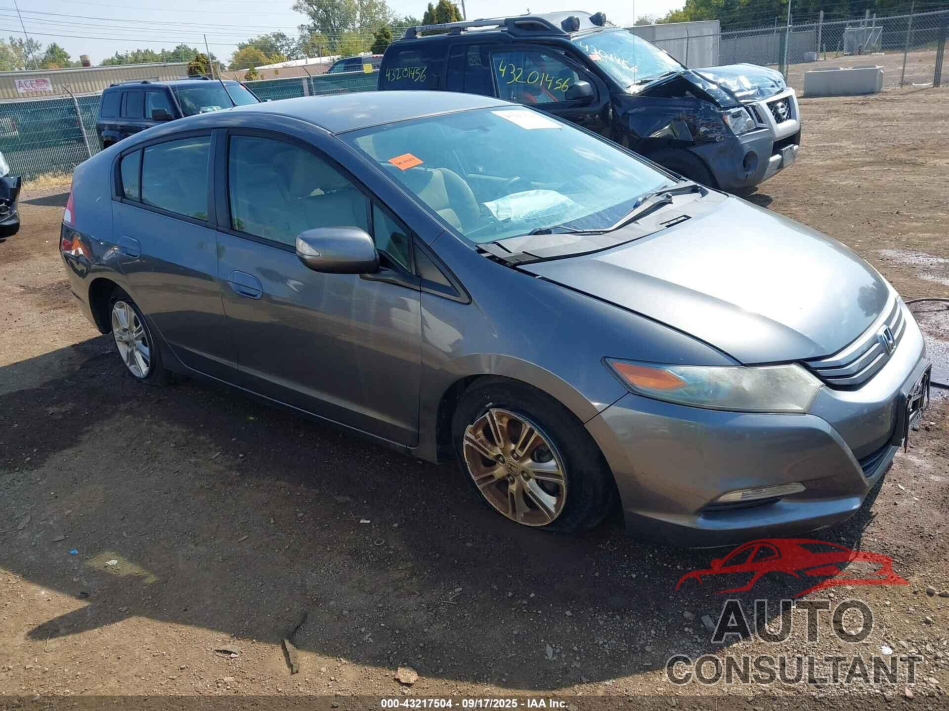 HONDA INSIGHT 2011 - JHMZE2H74BS005777