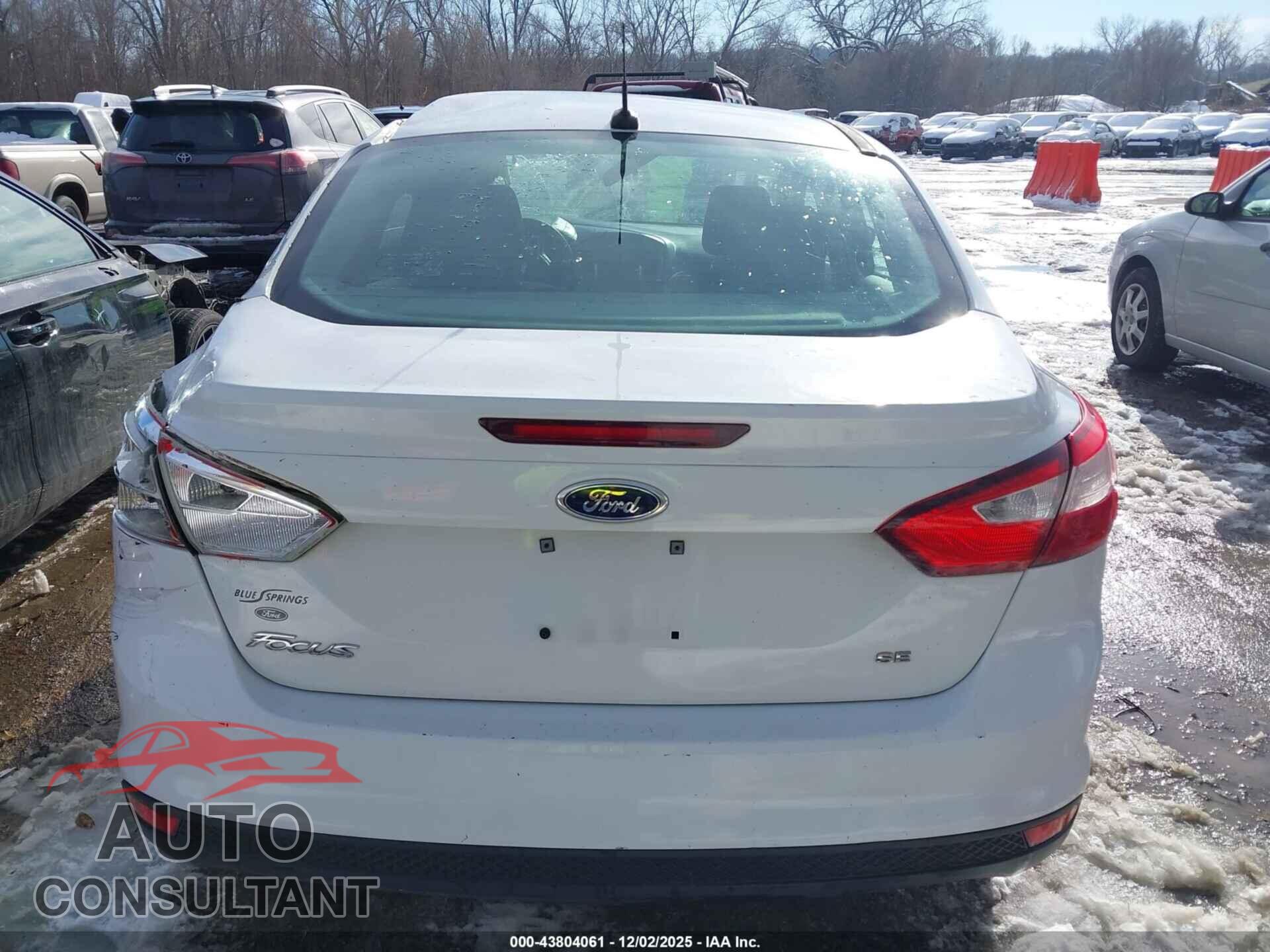 FORD FOCUS 2012 - 1FAHP3F21CL211113