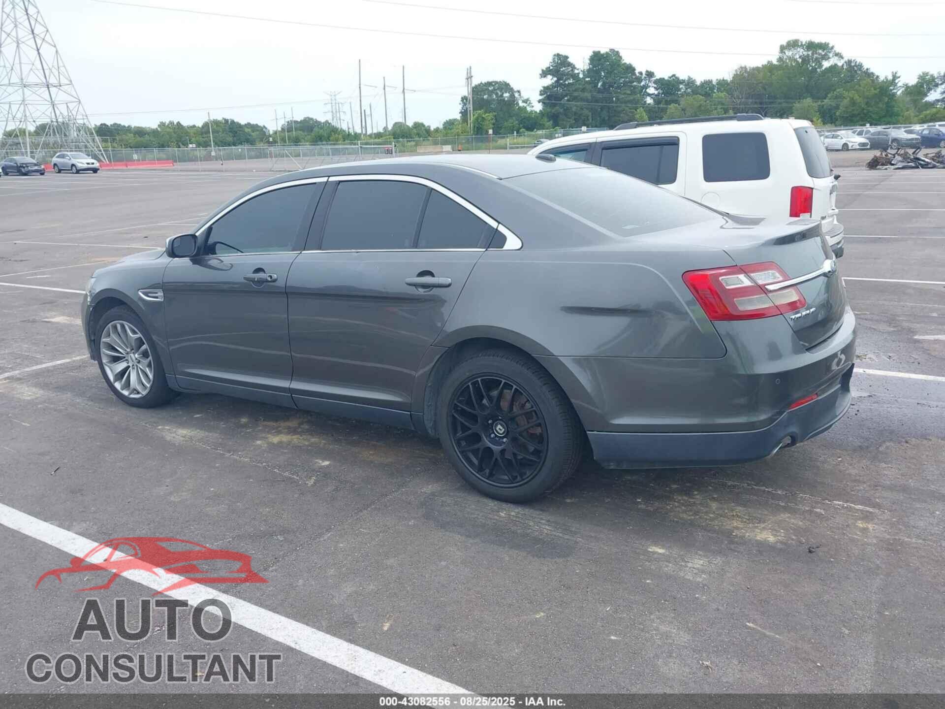 FORD TAURUS 2015 - 1FAHP2F87FG170613