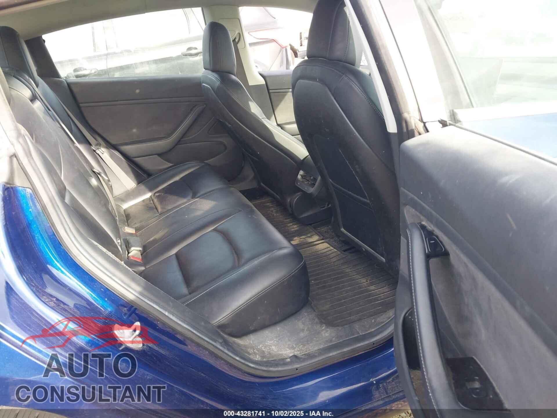 TESLA MODEL 3 2018 - 5YJ3E1EA7JF032923