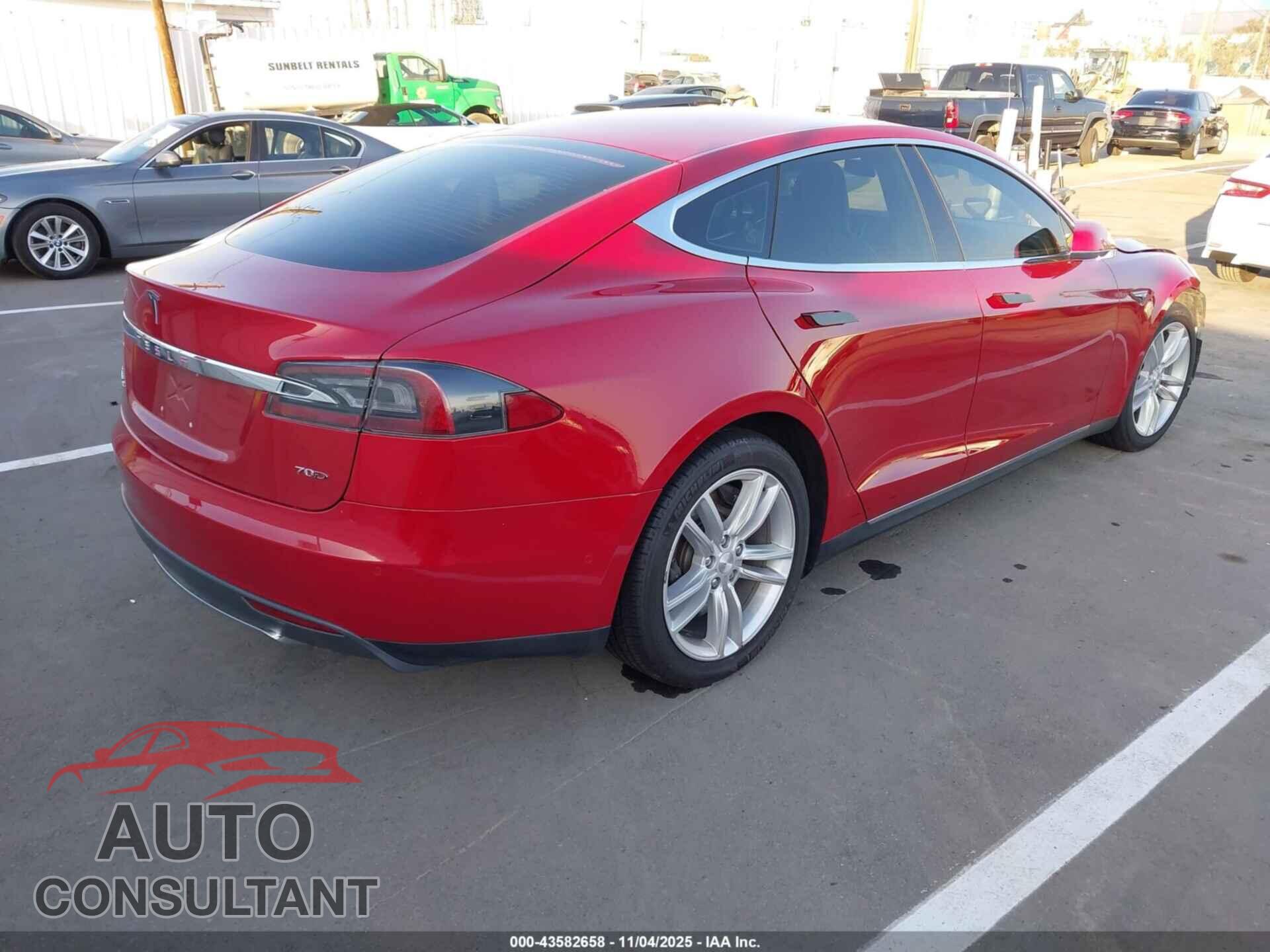 TESLA MODEL S 2016 - 5YJSA1E15GF127741