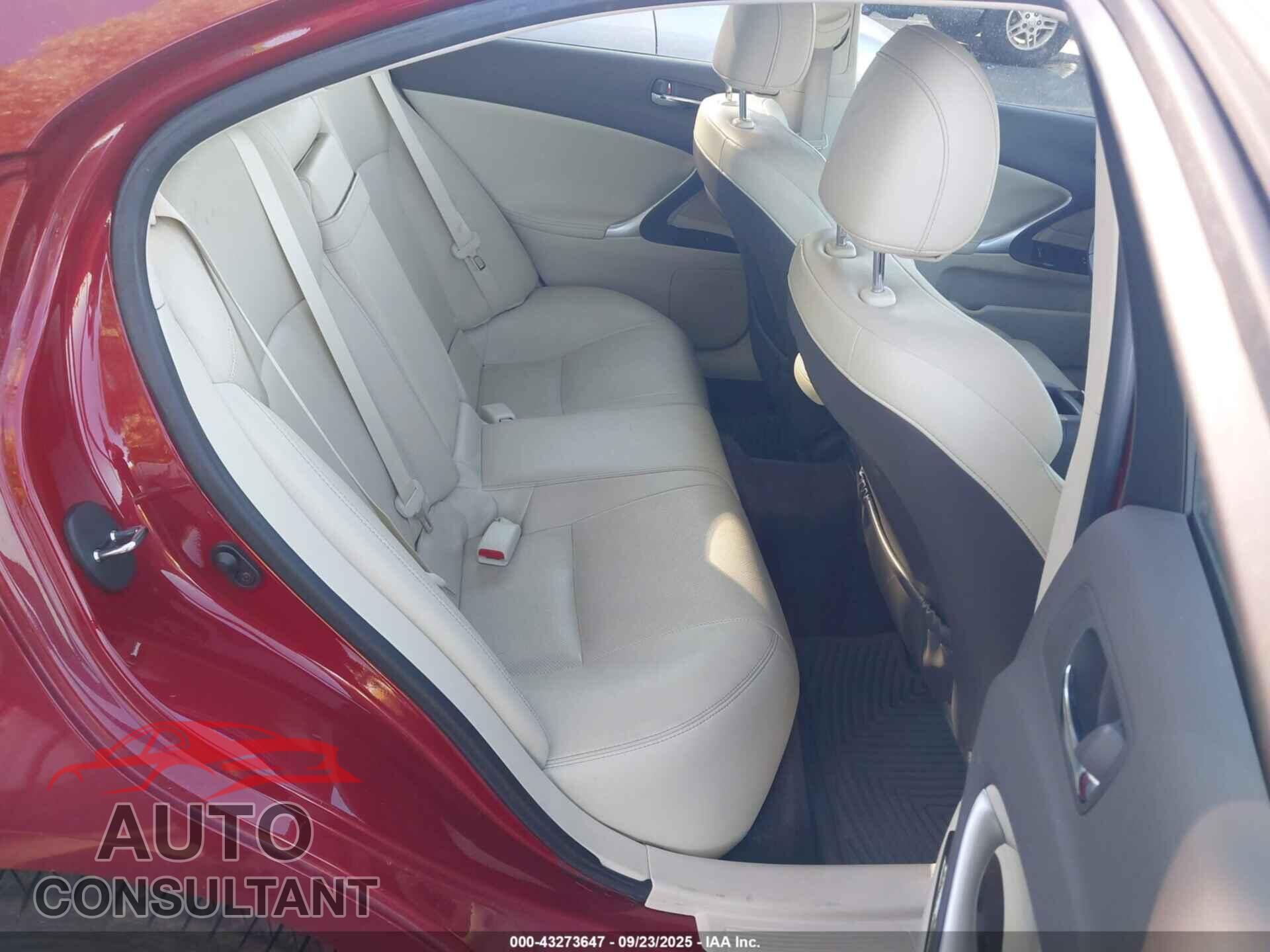 LEXUS IS 250 2013 - JTHCF5C28D5063263