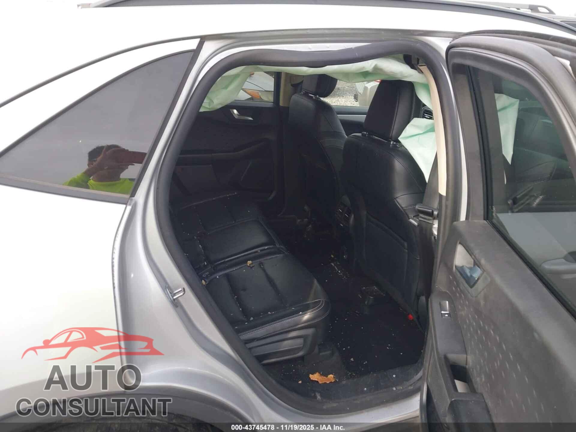 FORD ESCAPE 2020 - 1FMCU9H64LUA93208
