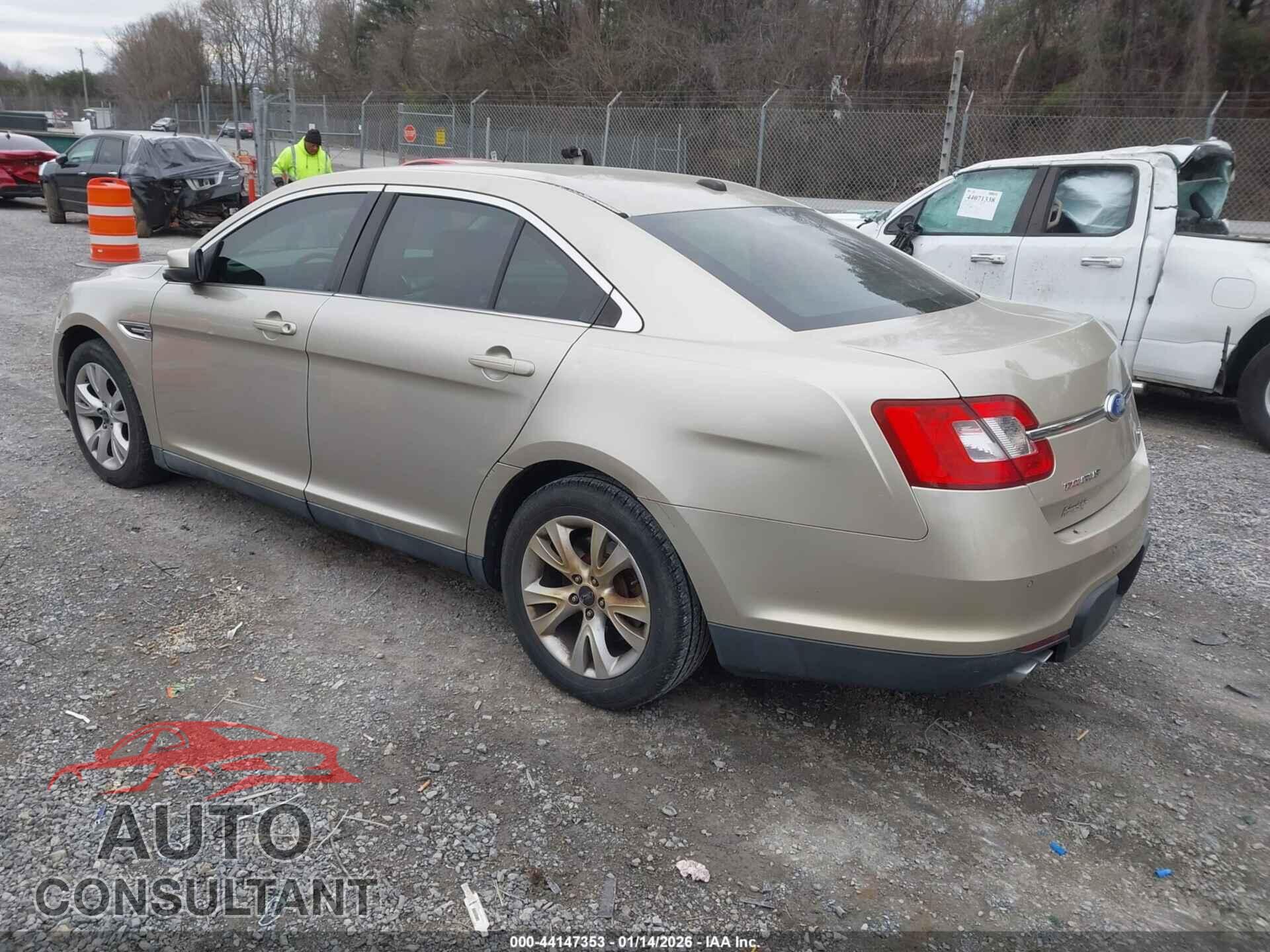 FORD TAURUS 2011 - 1FAHP2EW3BG171655