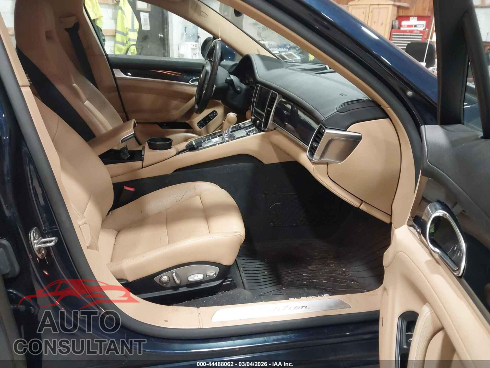 PORSCHE PANAMERA 2016 - WP0AA2A74GL003629