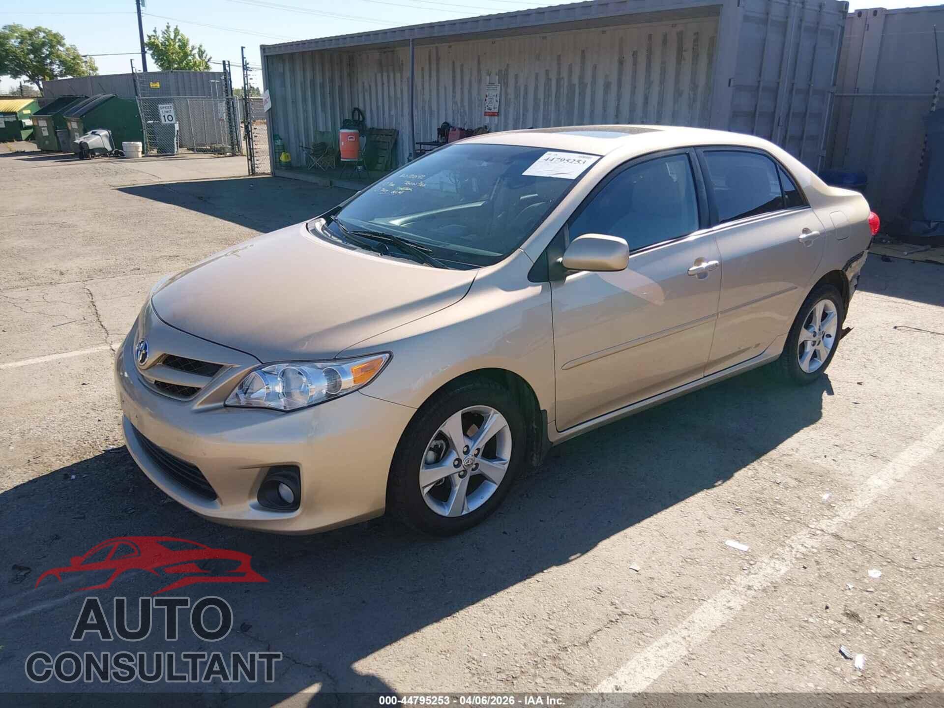 TOYOTA COROLLA 2012 - 2T1BU4EE1CC762076