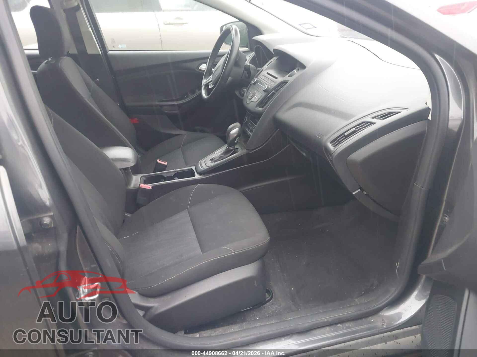FORD FOCUS 2017 - 1FADP3FE2HL303427
