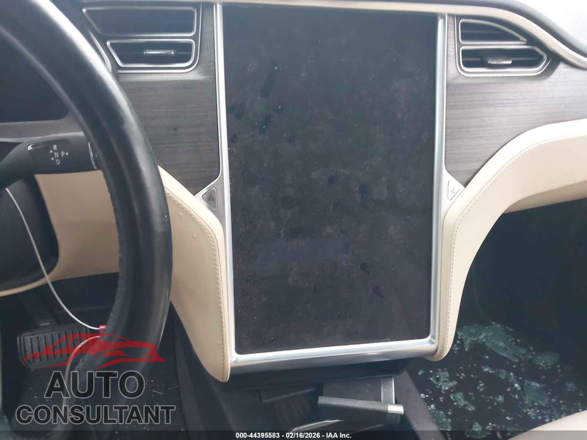 TESLA MODEL X 2016 - 5YJXCBE2XGF008744