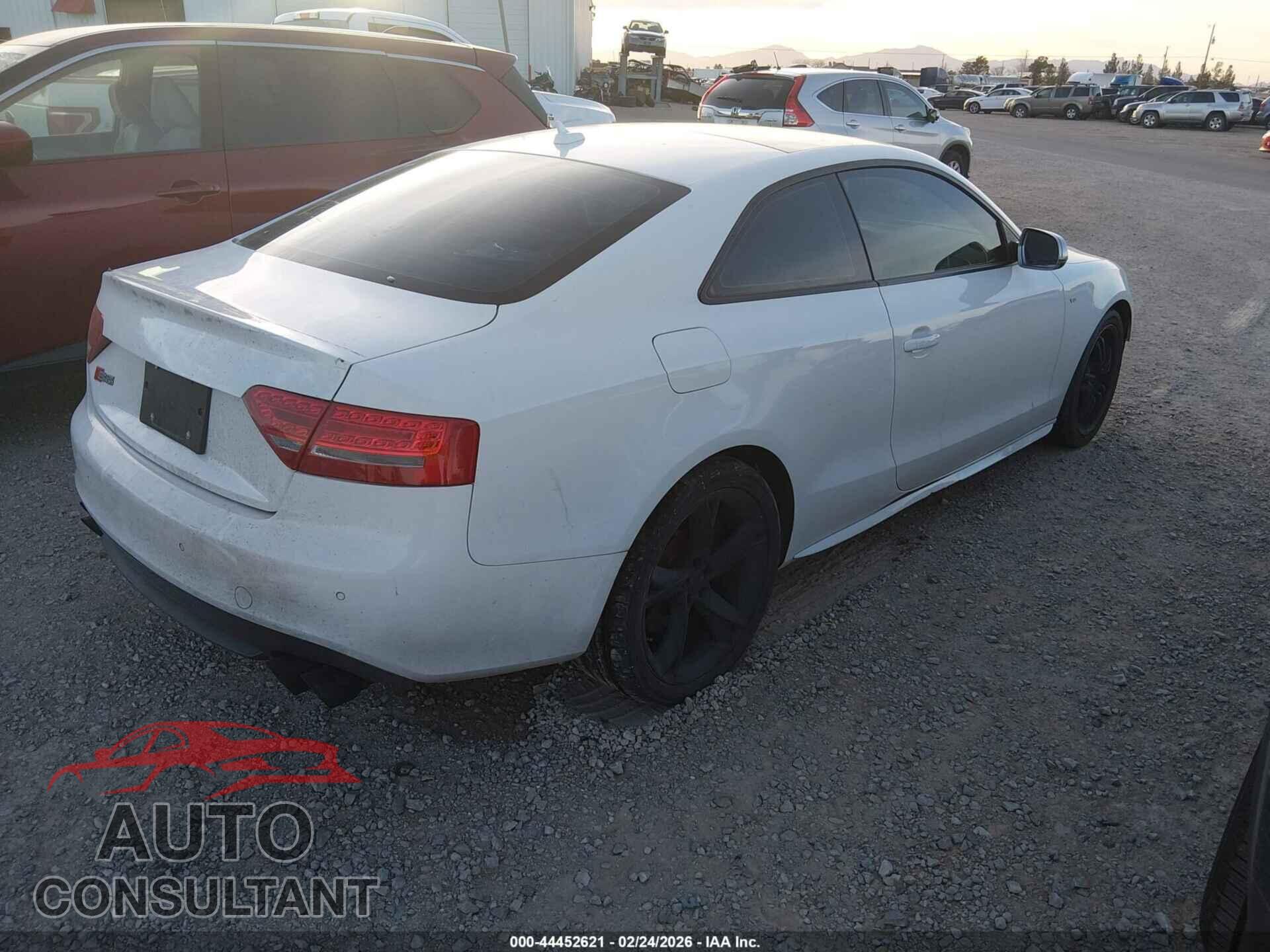 AUDI S5 2011 - WAUCVAFR1BA042360