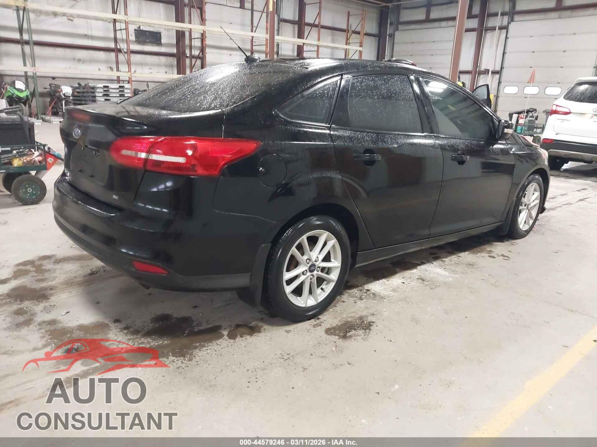 FORD FOCUS 2017 - 1FADP3F27HL240976