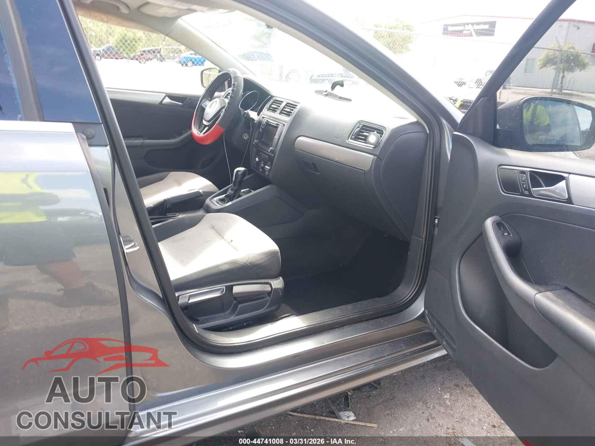 VOLKSWAGEN JETTA 2017 - 3VW2B7AJ9HM212484
