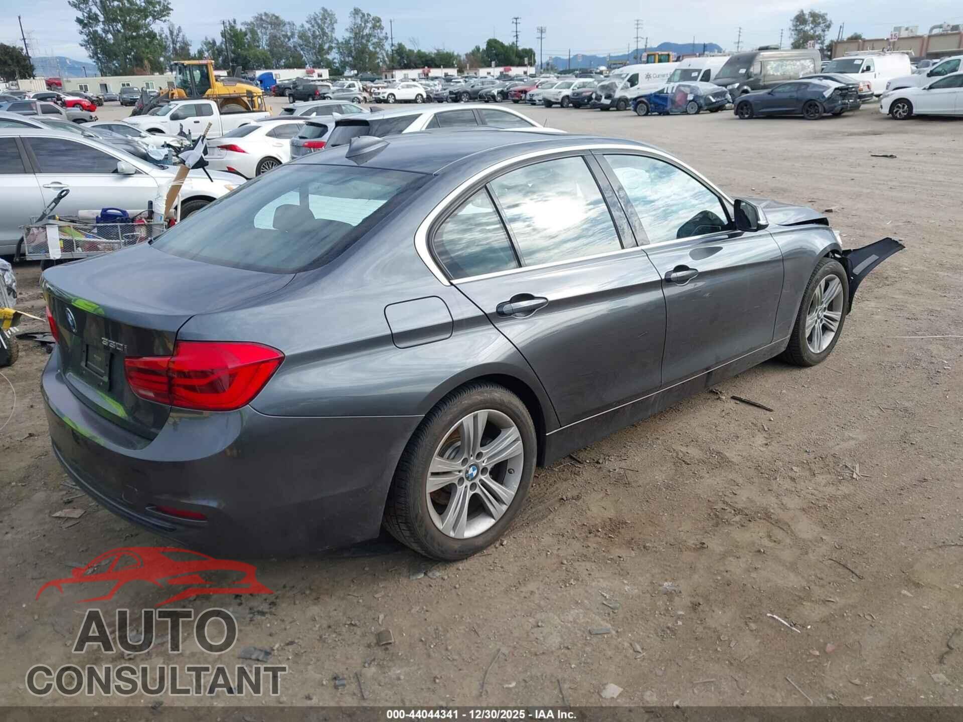 BMW 330I 2018 - WBA8B9C56JEE81143
