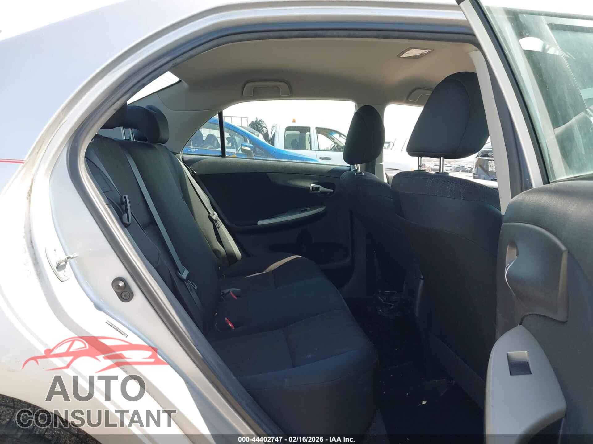 TOYOTA COROLLA 2011 - 2T1BU4EE4BC659278