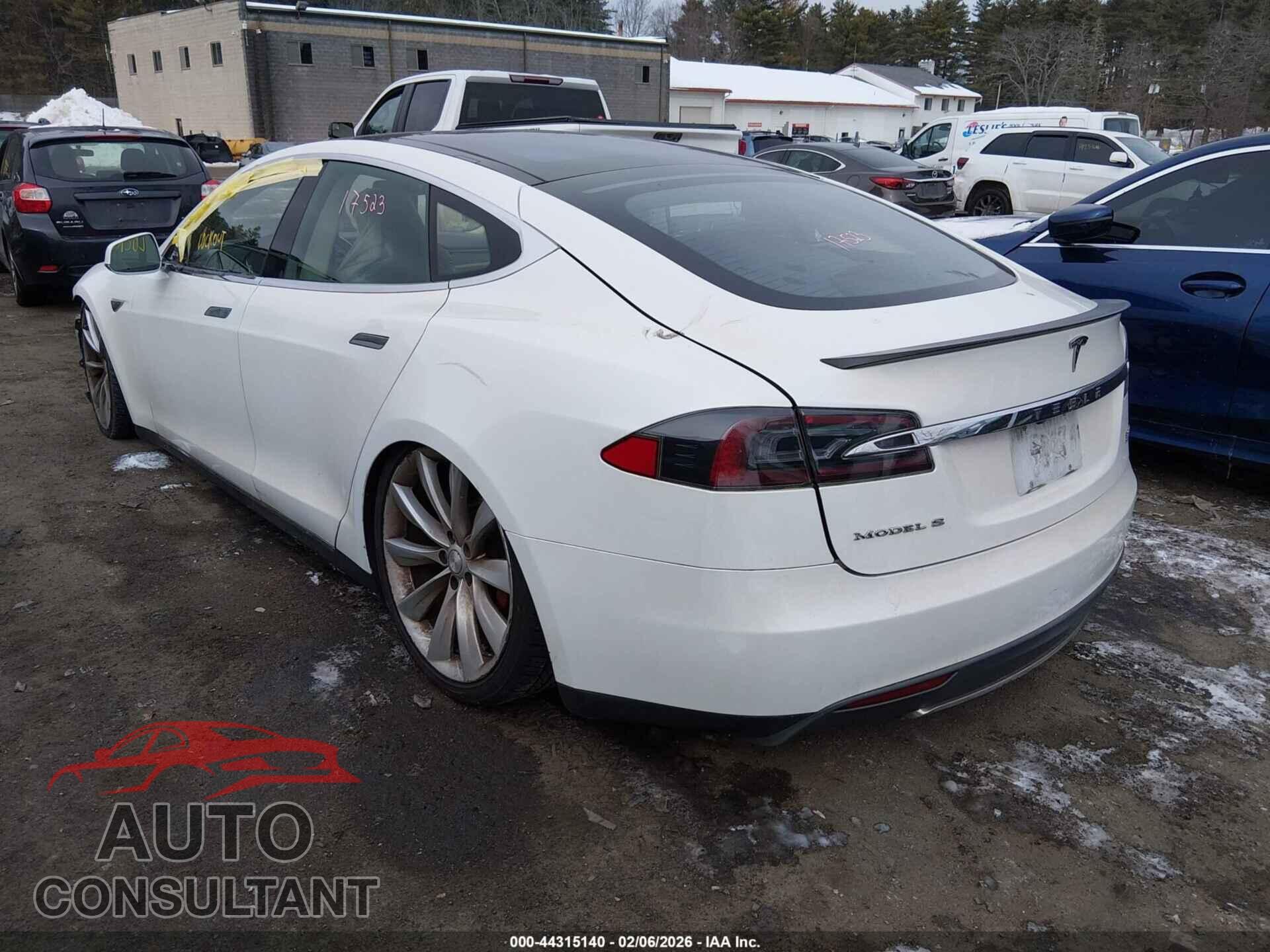 TESLA MODEL S 2013 - 5YJSA1DP5DFP16287