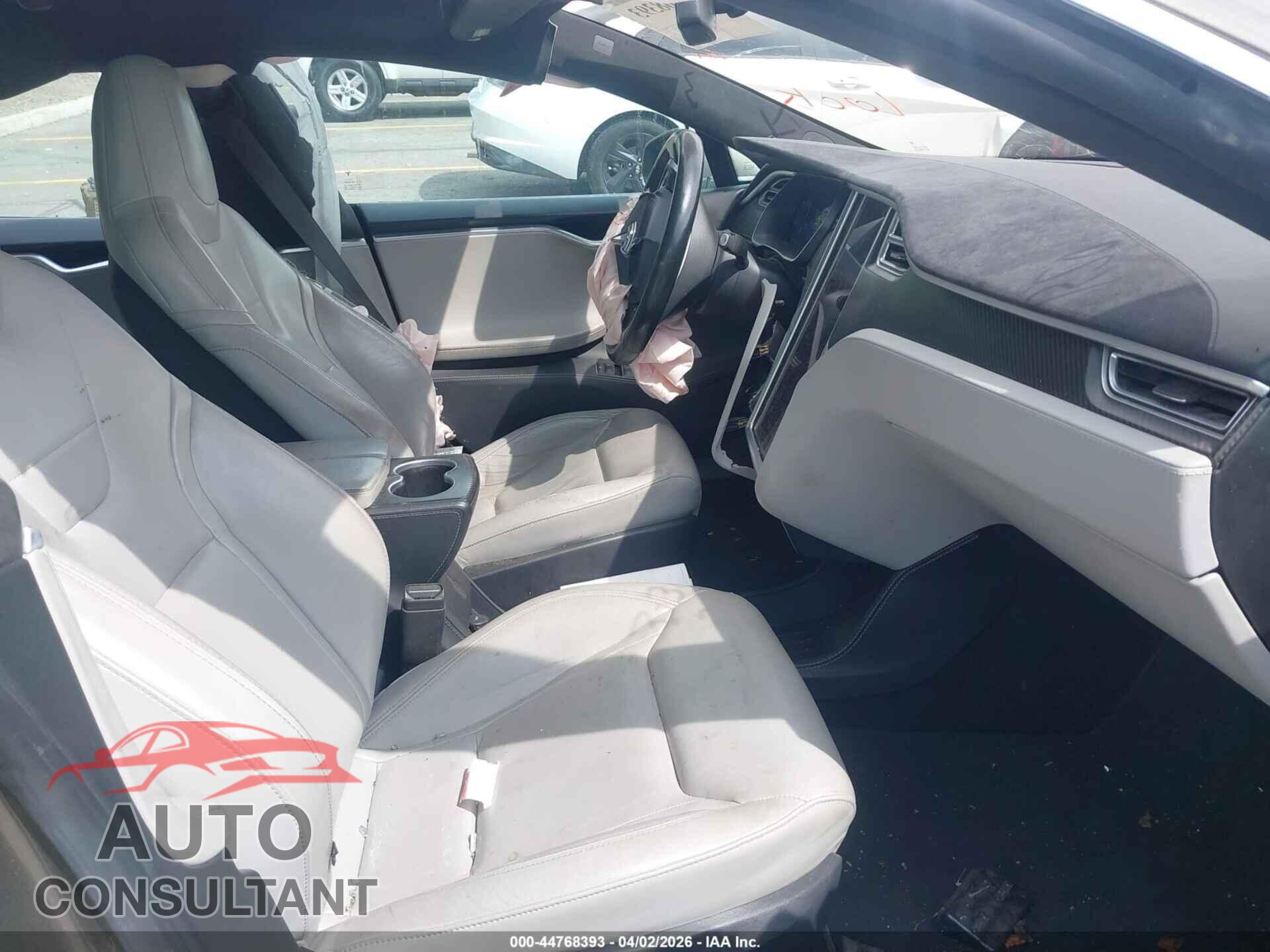 TESLA MODEL S 2015 - 5YJSA1E21FF106389
