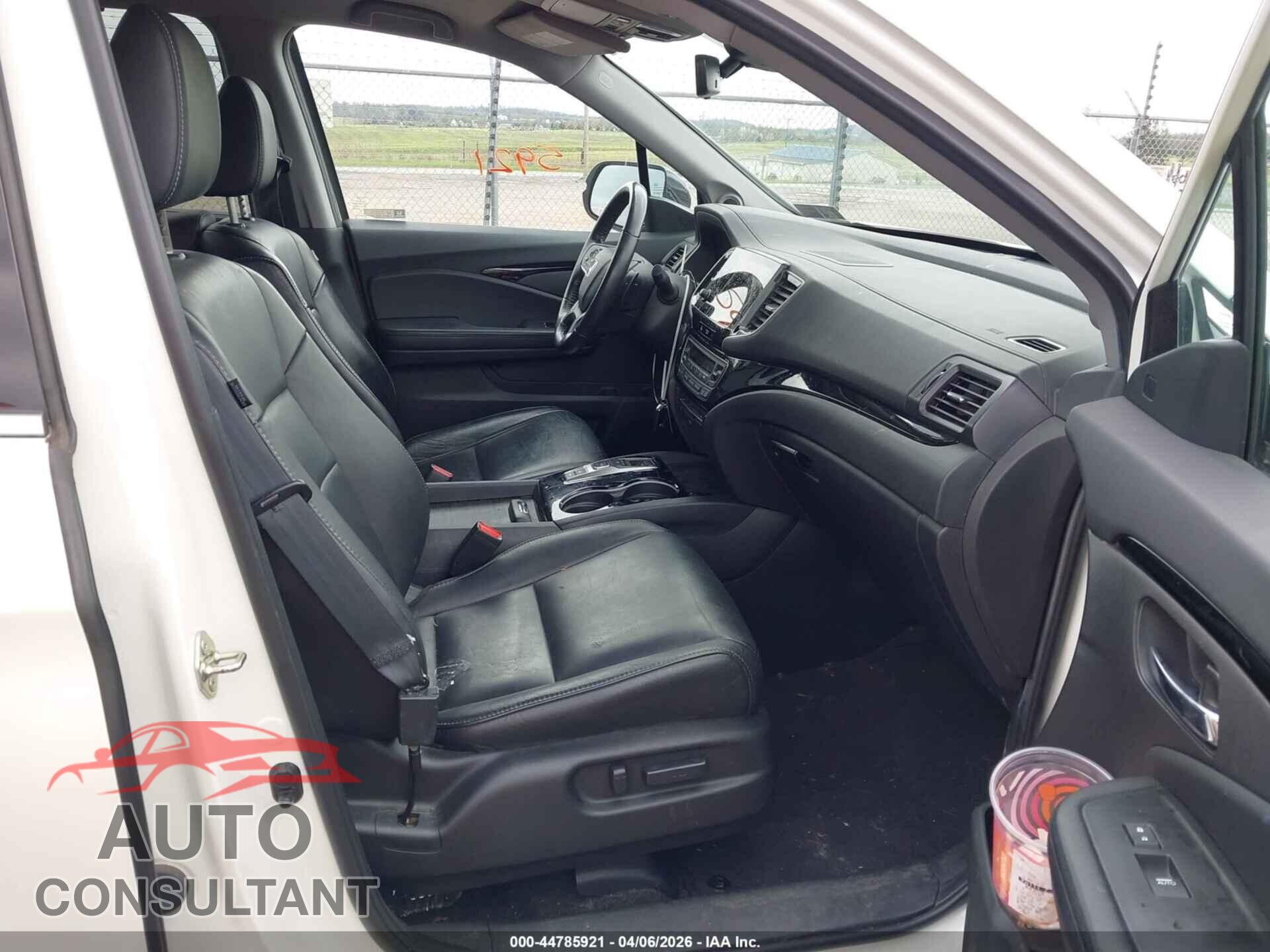HONDA PILOT 2019 - 5FNYF6H97KB081364