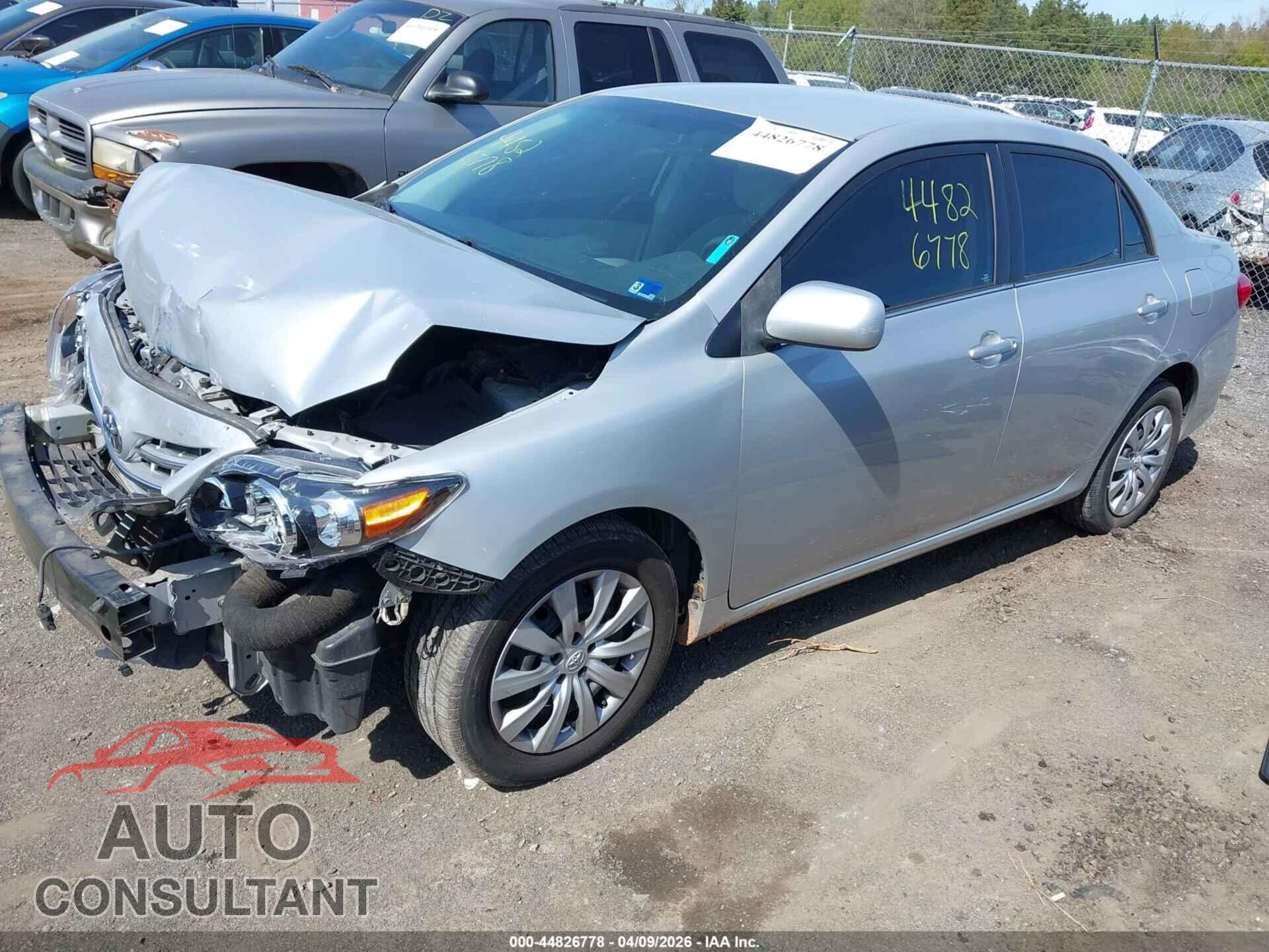 TOYOTA COROLLA 2013 - 2T1BU4EE8DC100304