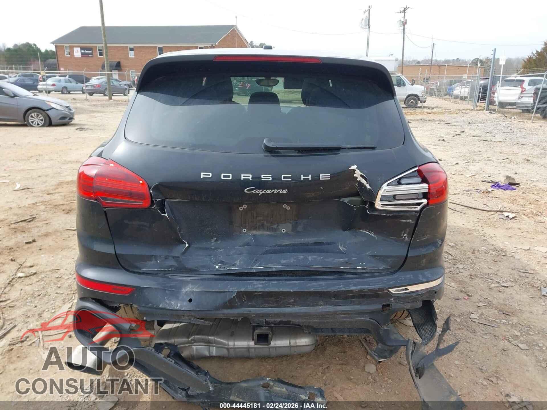 PORSCHE CAYENNE 2016 - WP1AA2A22GLA03468