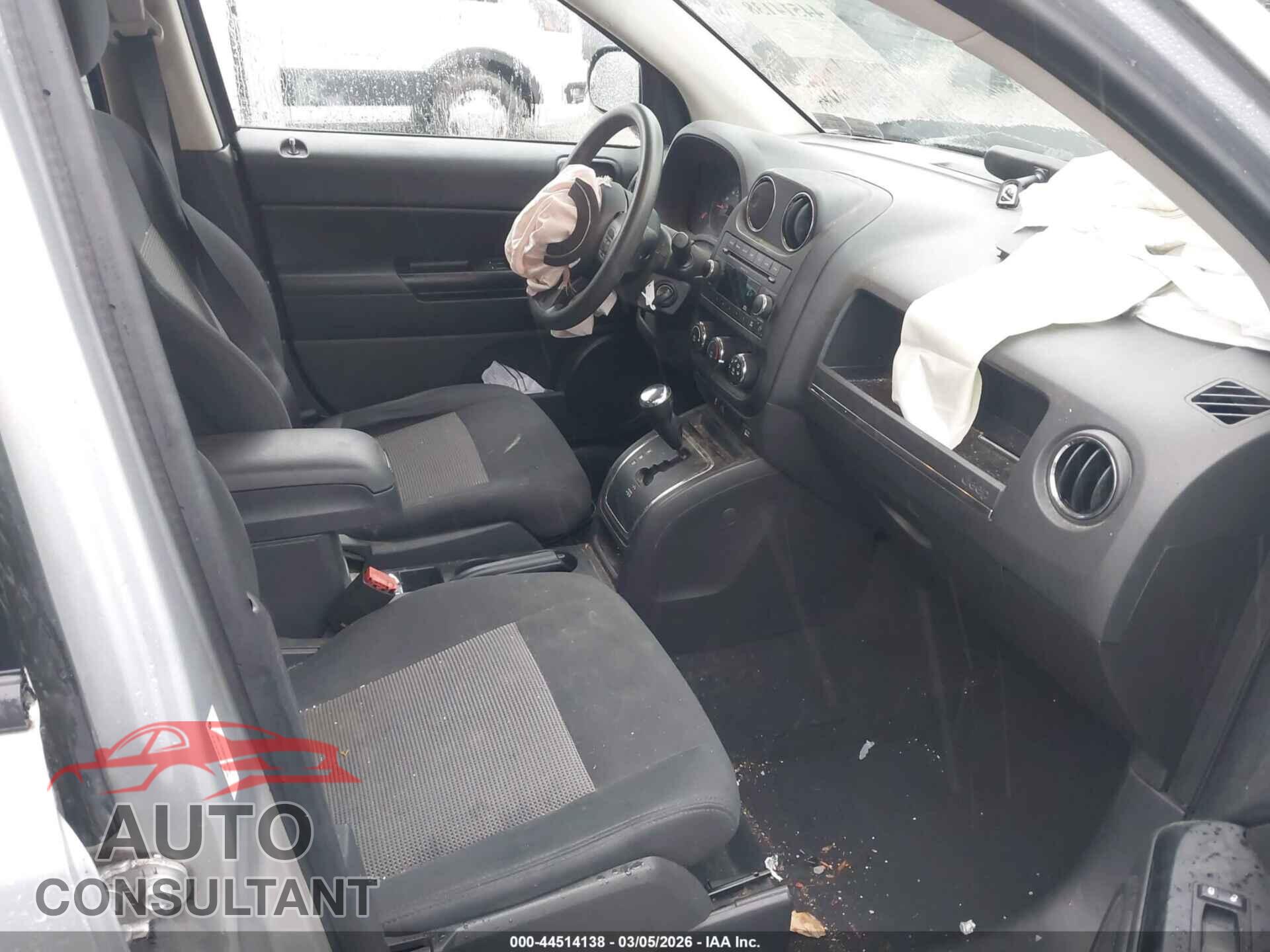 JEEP COMPASS 2011 - 1J4NF1FB4BD248180
