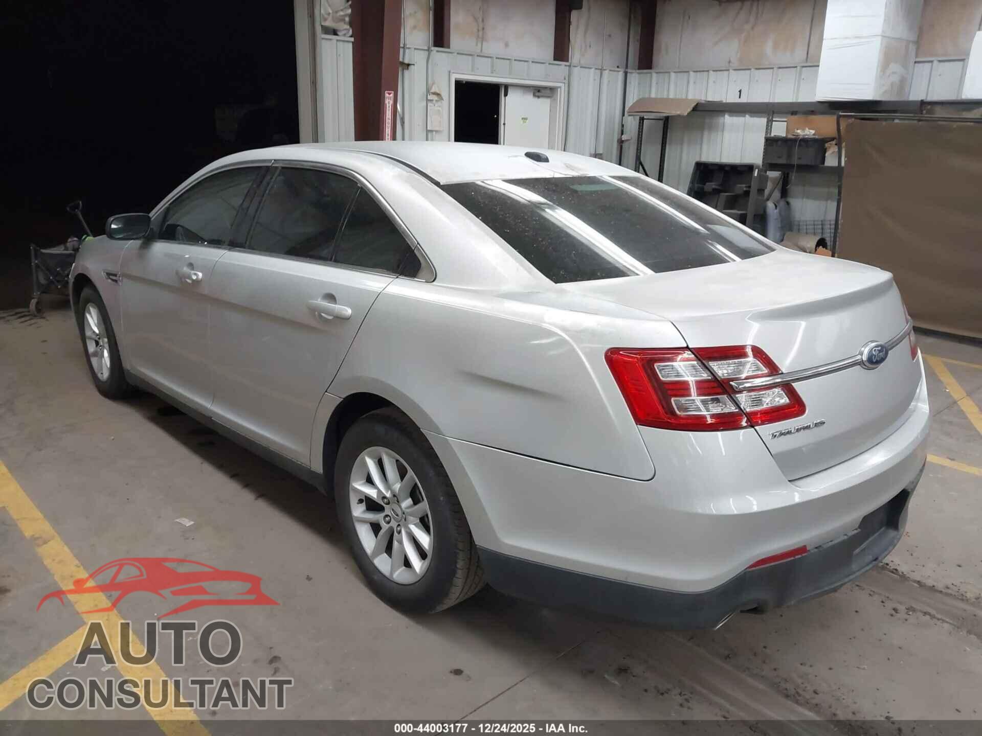 FORD TAURUS 2013 - 1FAHP2D86DG117045