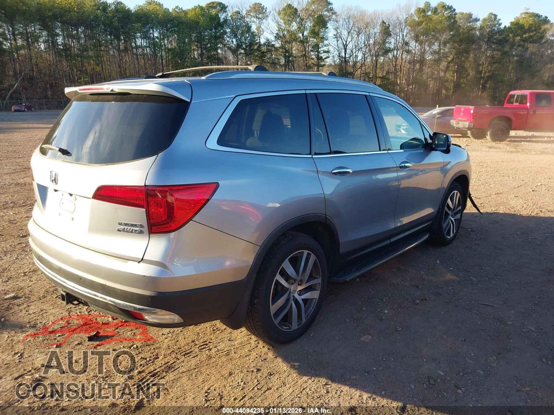 HONDA PILOT 2018 - 5FNYF6H94JB005647