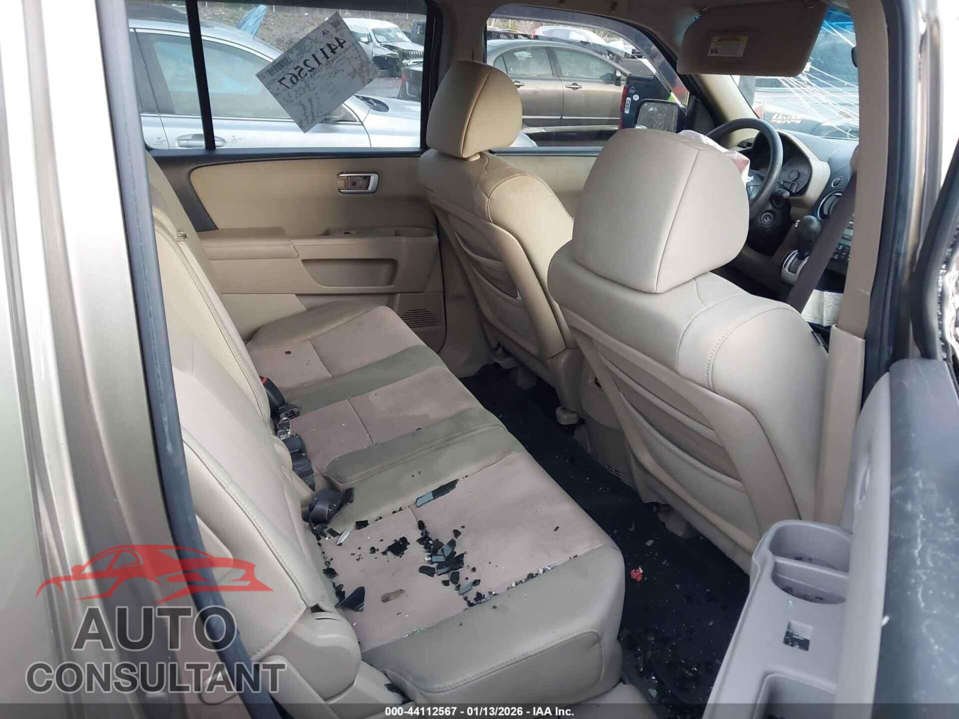HONDA PILOT 2011 - 5FNYF4H41BB001436