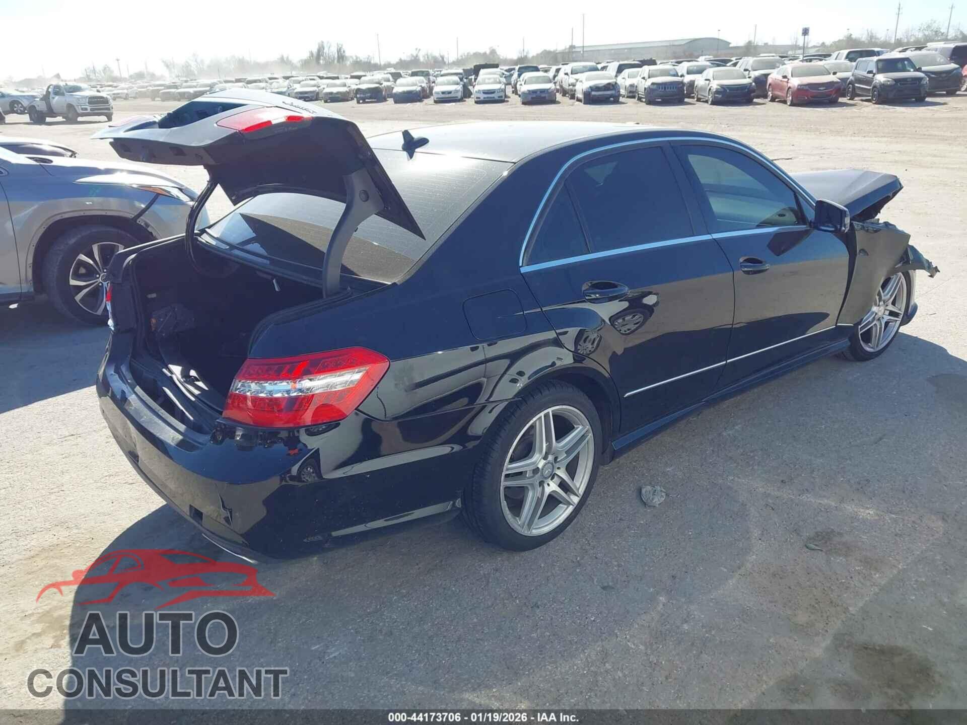 MERCEDES-BENZ E 350 2011 - WDDHF8HB2BA311485