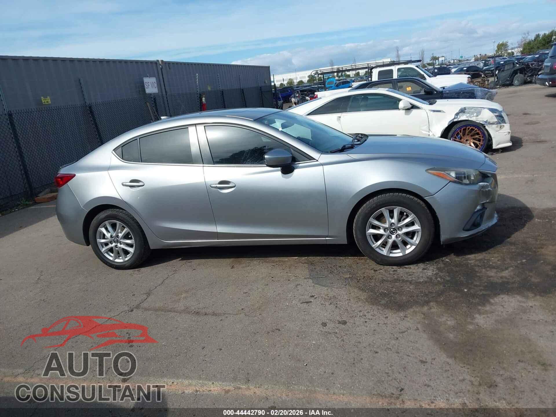 MAZDA MAZDA3 2015 - JM1BM1W71F1248350