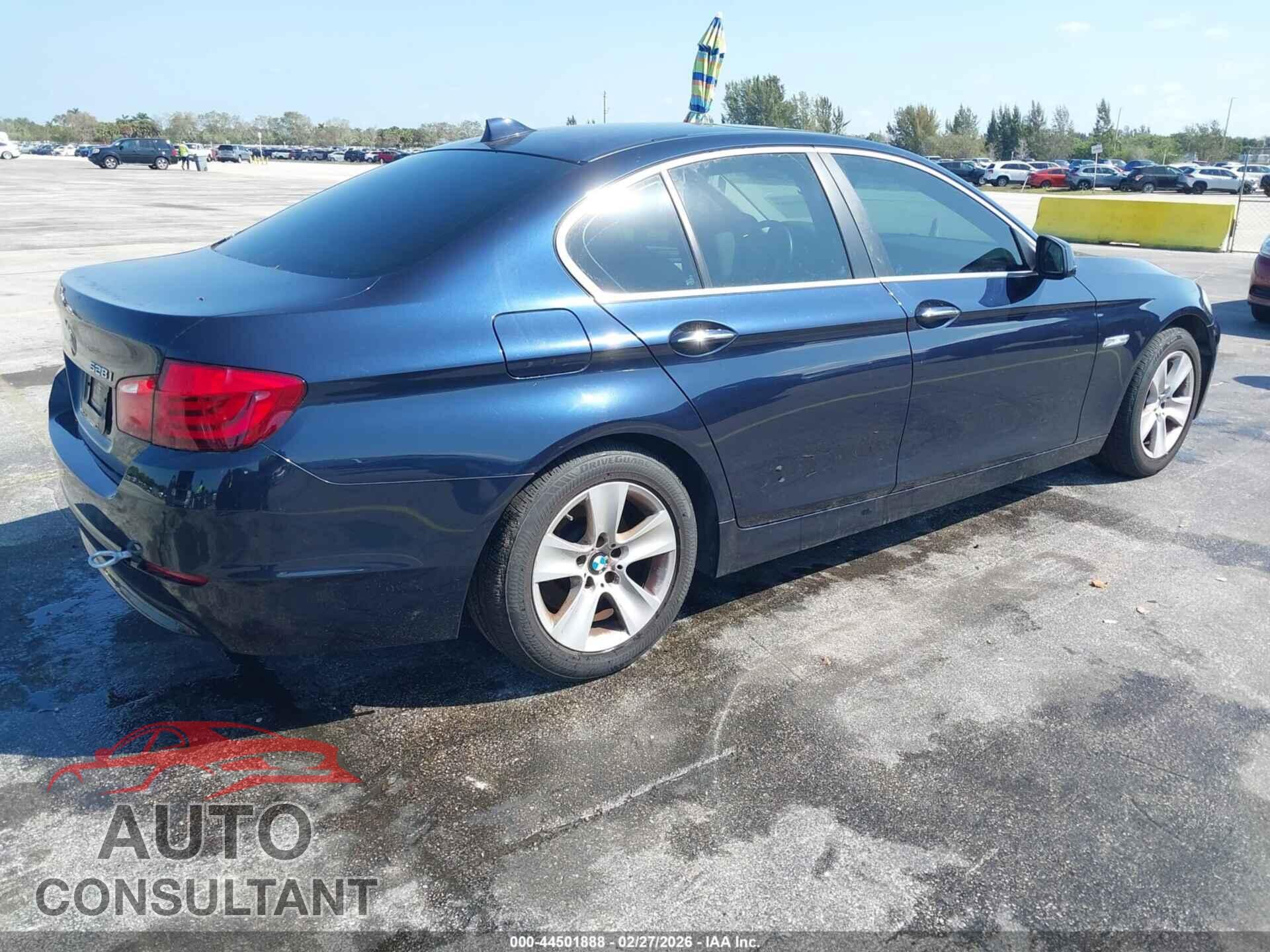 BMW 528I 2011 - WBAFR1C57BC749938