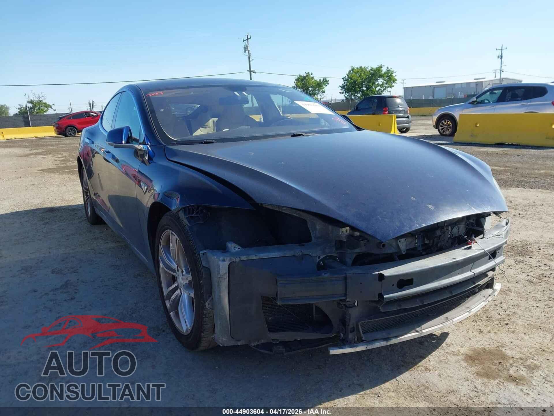 TESLA MODEL S 2013 - 5YJSA1AG4DFP07844