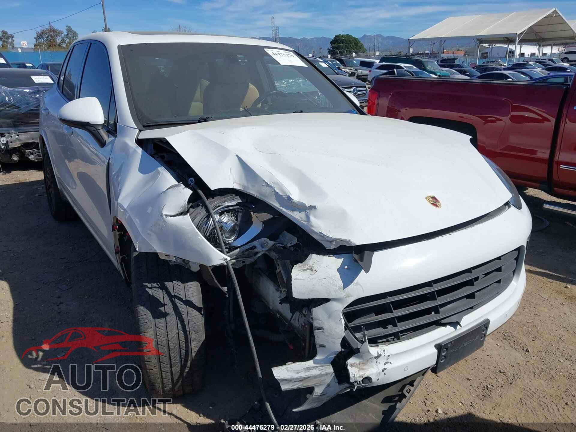 PORSCHE CAYENNE 2017 - WP1AA2A24HKA89034