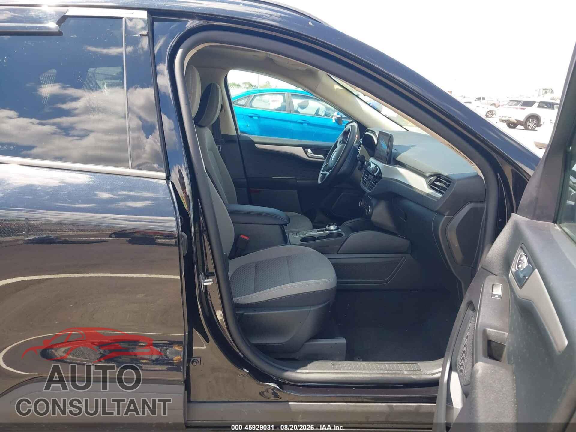 FORD ESCAPE 2020 - 1FMCU0G68LUA38595
