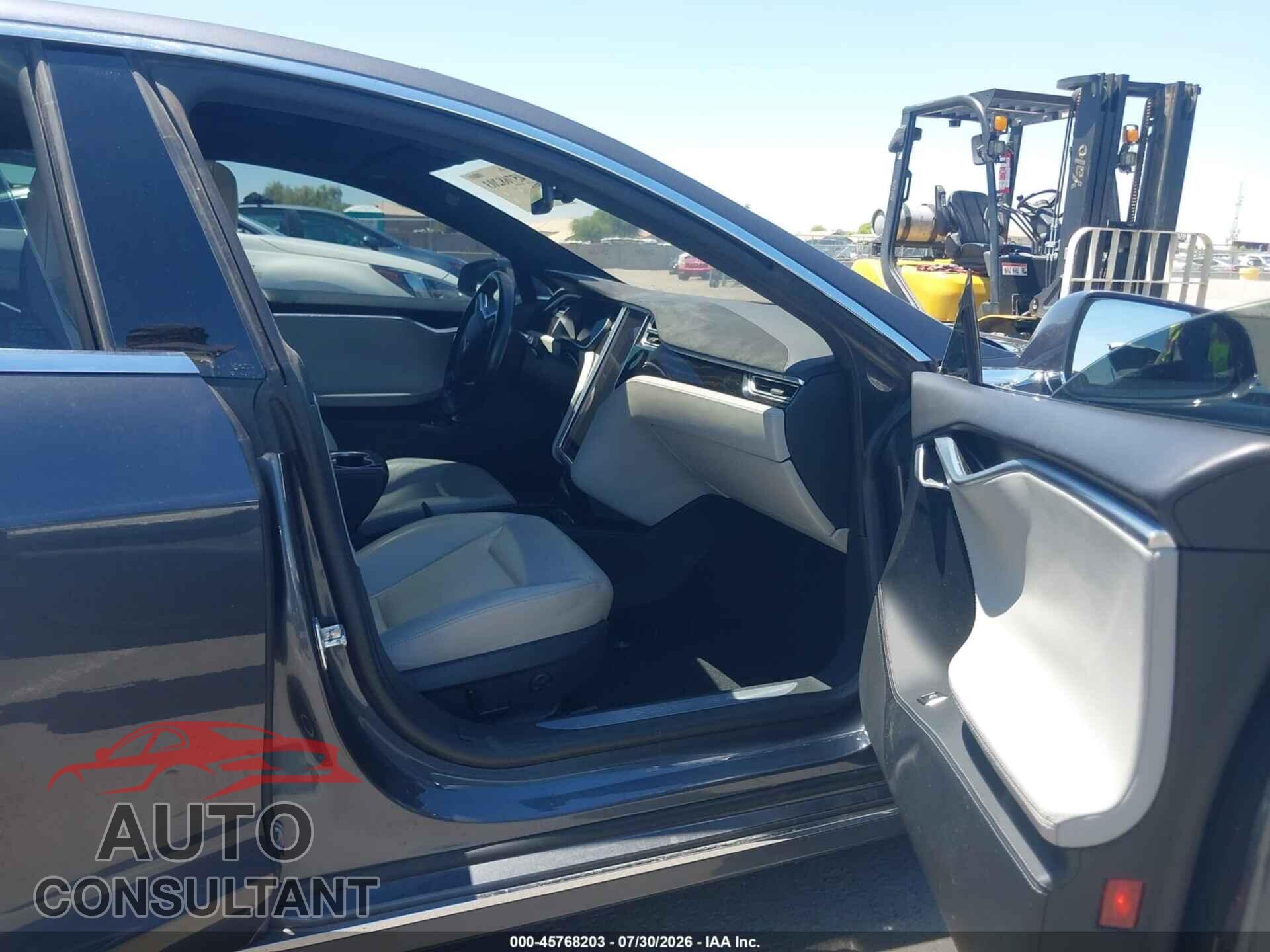 TESLA MODEL S 2016 - 5YJSA1E20GF143872