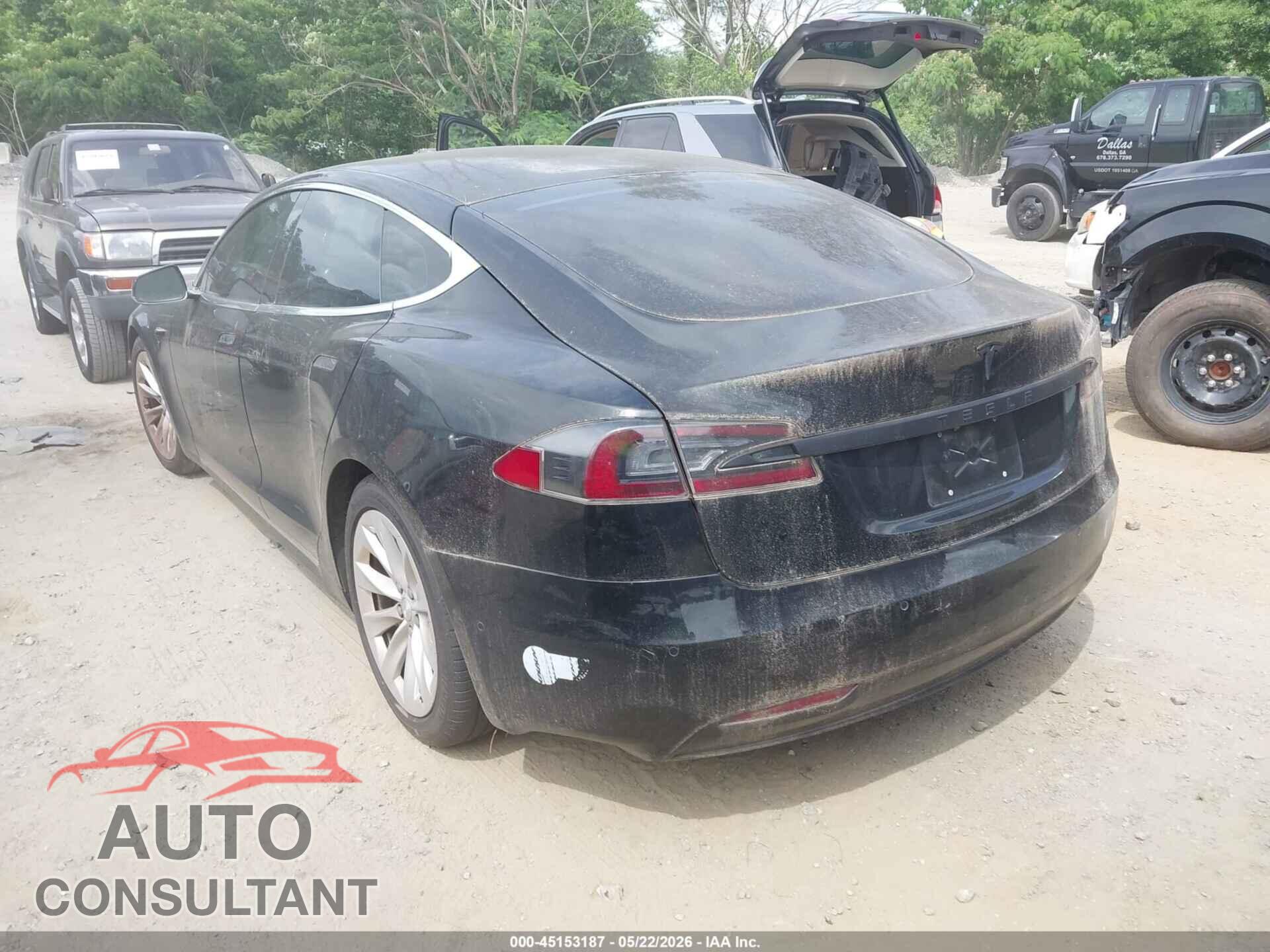 TESLA MODEL S 2017 - 5YJSA1E19HF202443