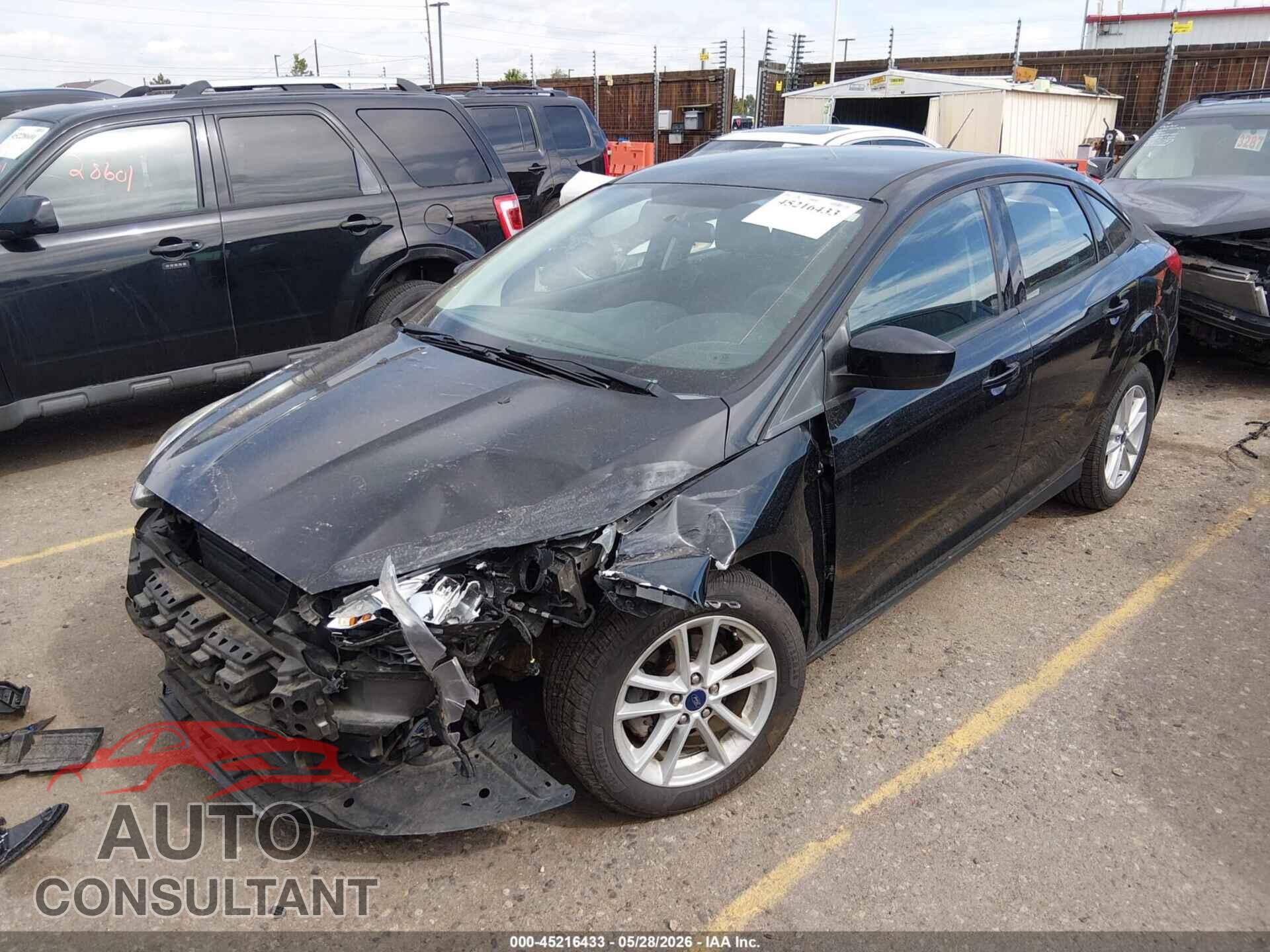 FORD FOCUS 2018 - 1FADP3F22JL327755