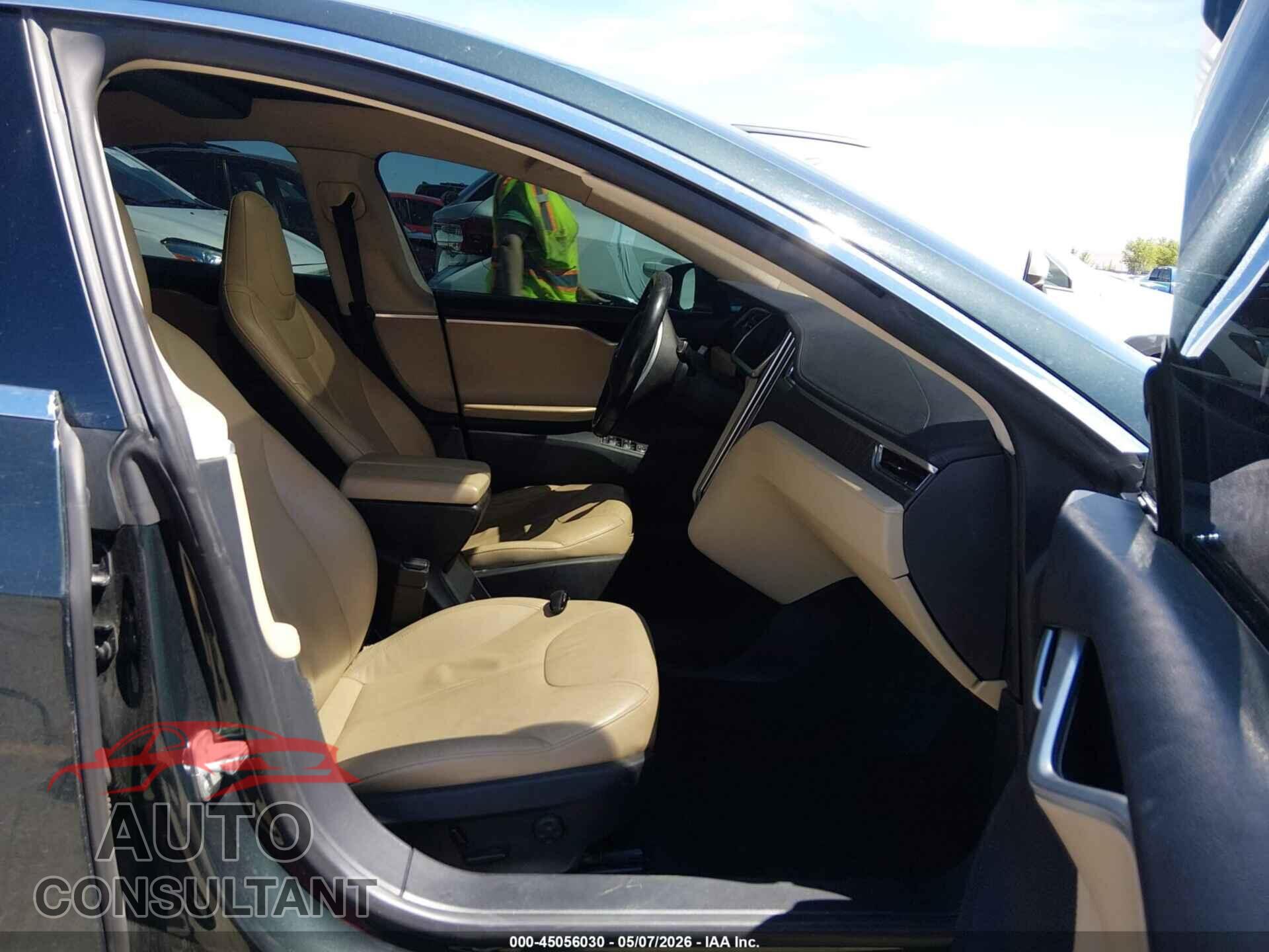 TESLA MODEL S 2013 - 5YJSA1CN7DFP06019
