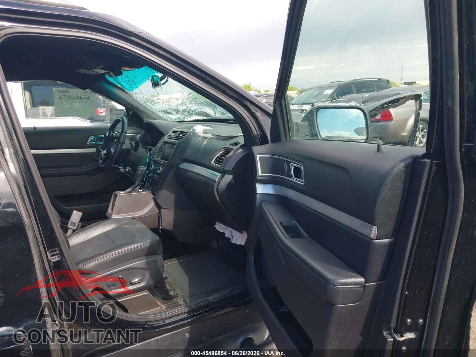 FORD EXPLORER 2017 - 1FM5K7D82HGB83411