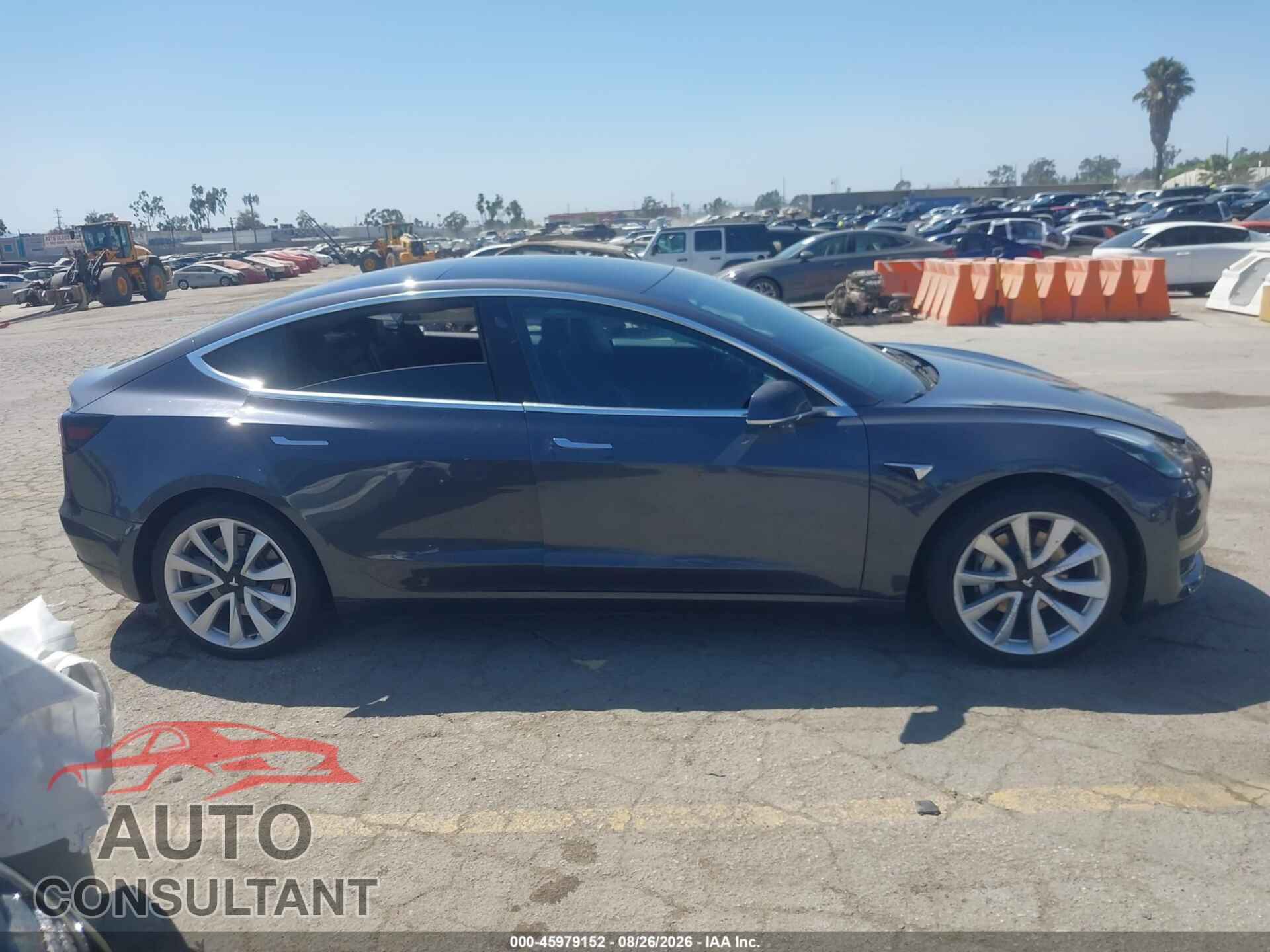 TESLA MODEL 3 2018 - 5YJ3E1EA5JF012086