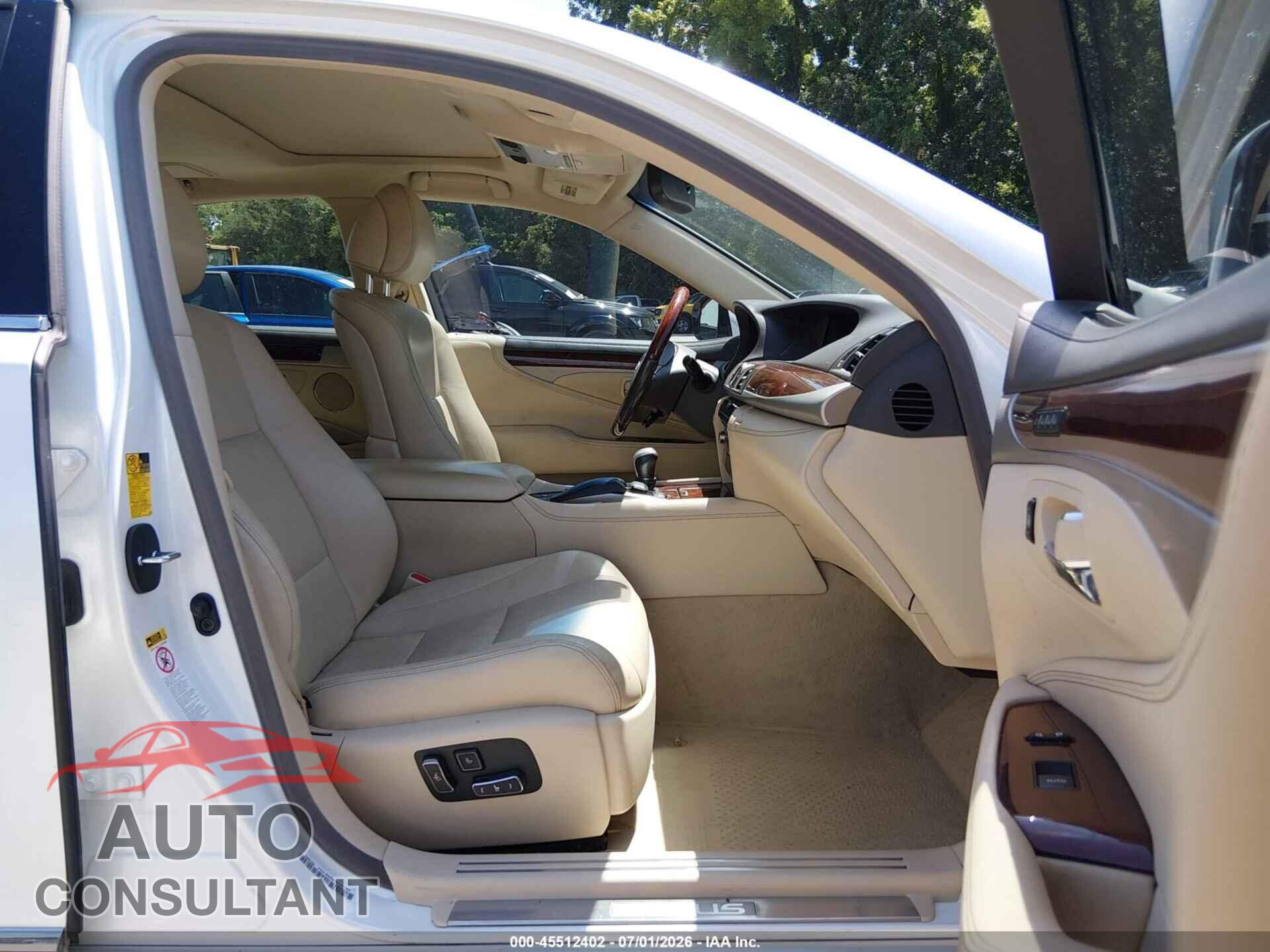 LEXUS LS 460 2014 - JTHBL5EF4E5128003